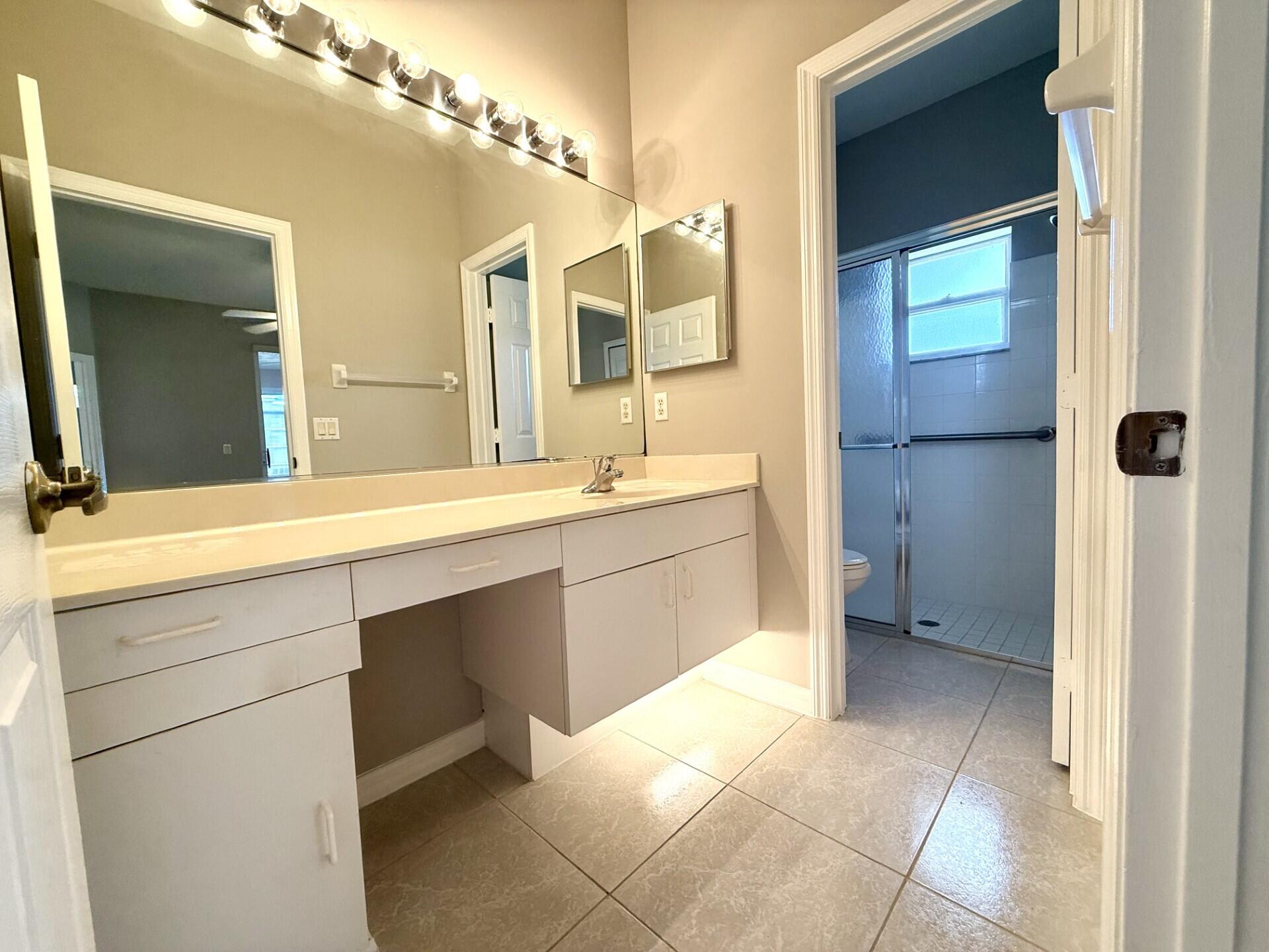 KINGS ISLE - Residential