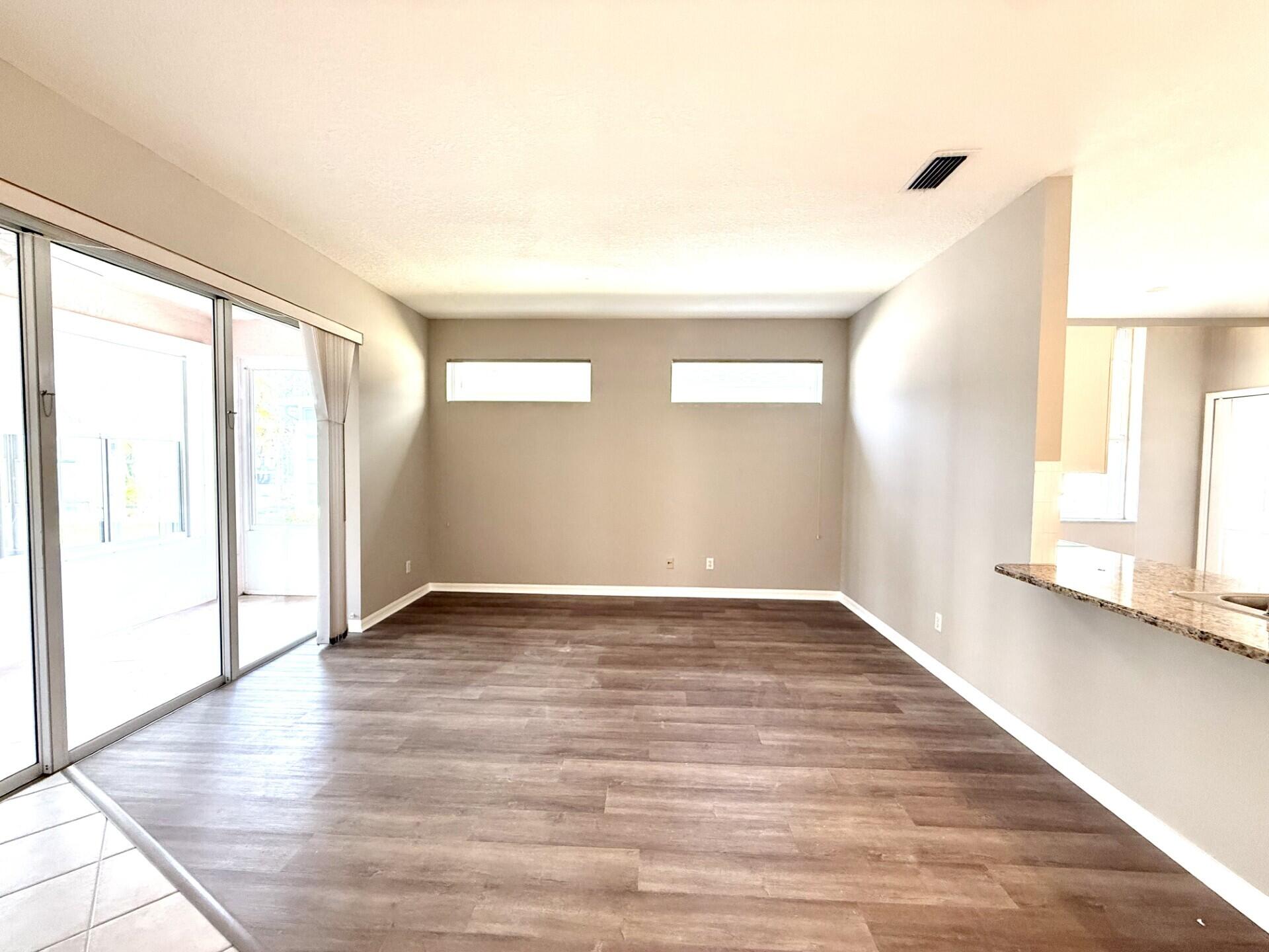 KINGS ISLE - Residential