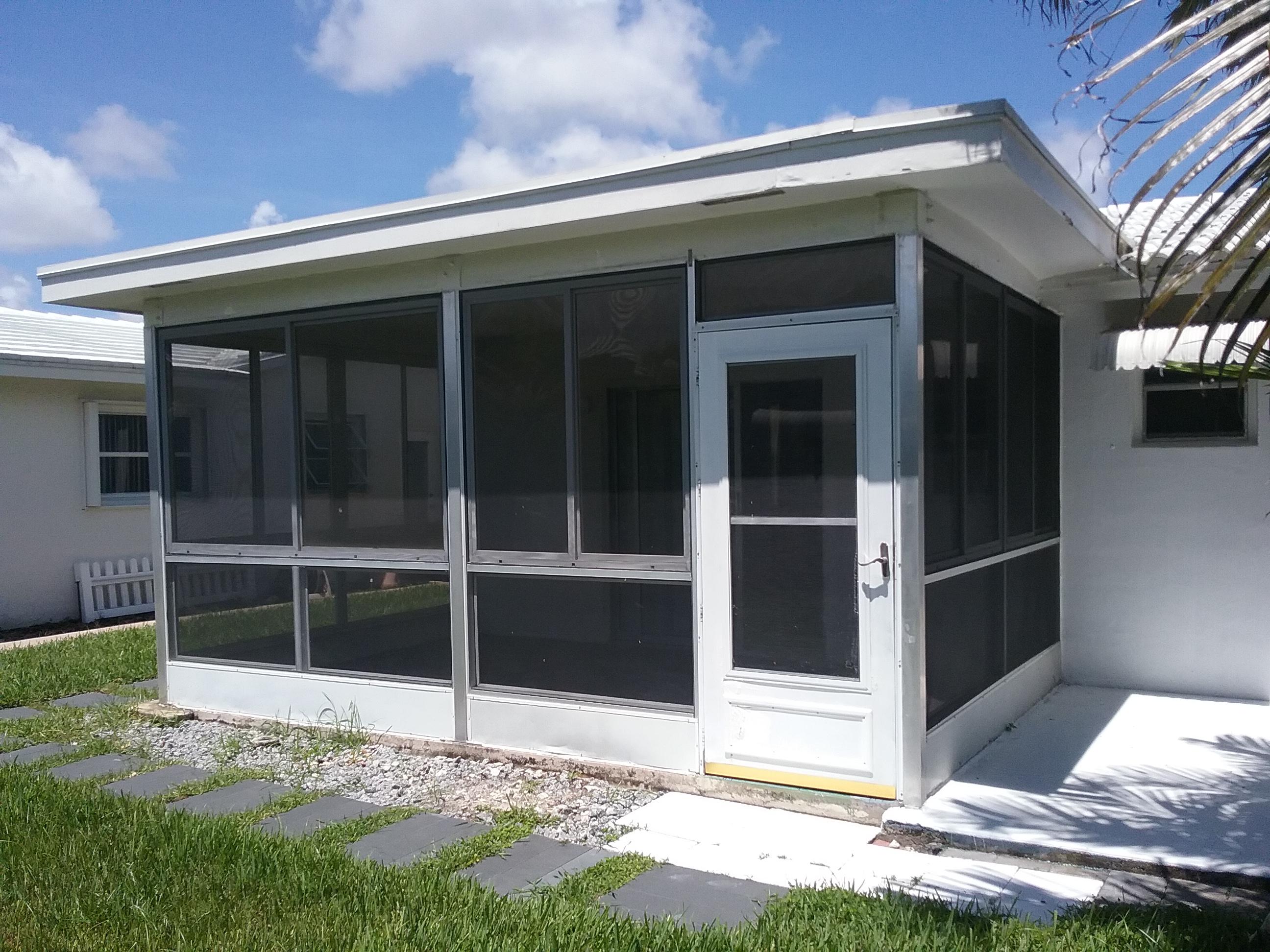 PALM BEACH LEISUREVILLE SEC 9 - Residential Lease