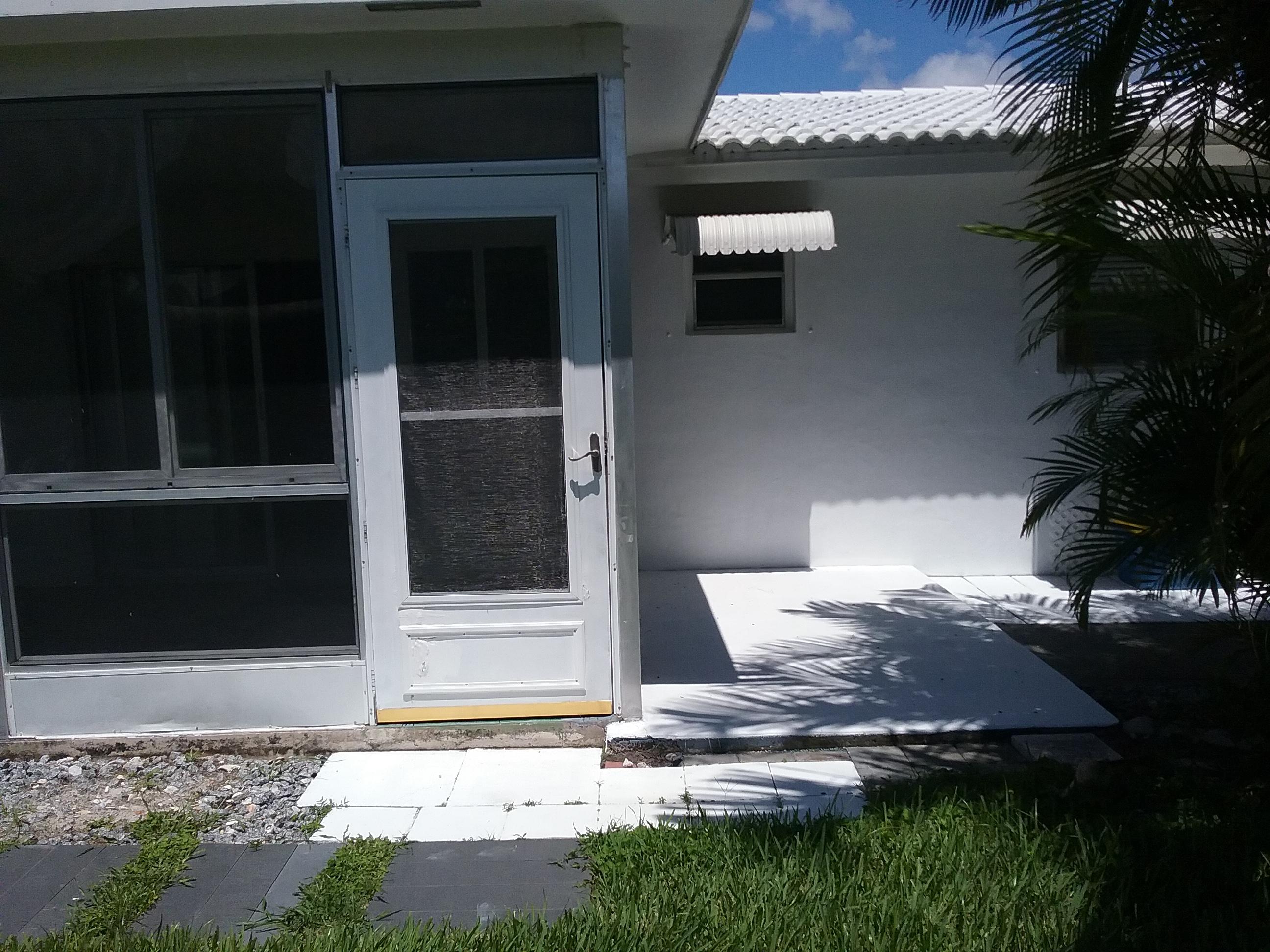 PALM BEACH LEISUREVILLE SEC 9 - Residential Lease