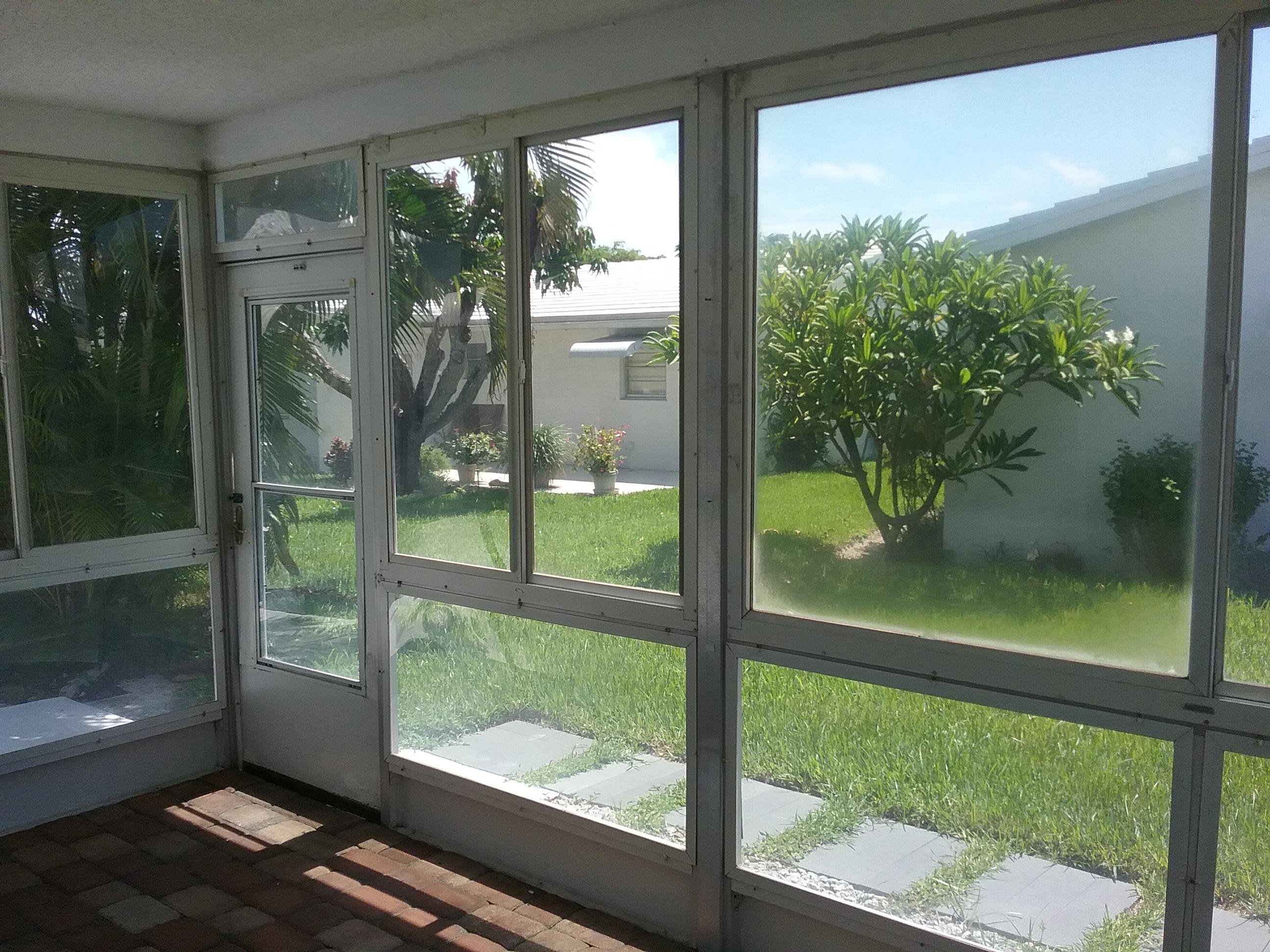 PALM BEACH LEISUREVILLE SEC 9 - Residential Lease