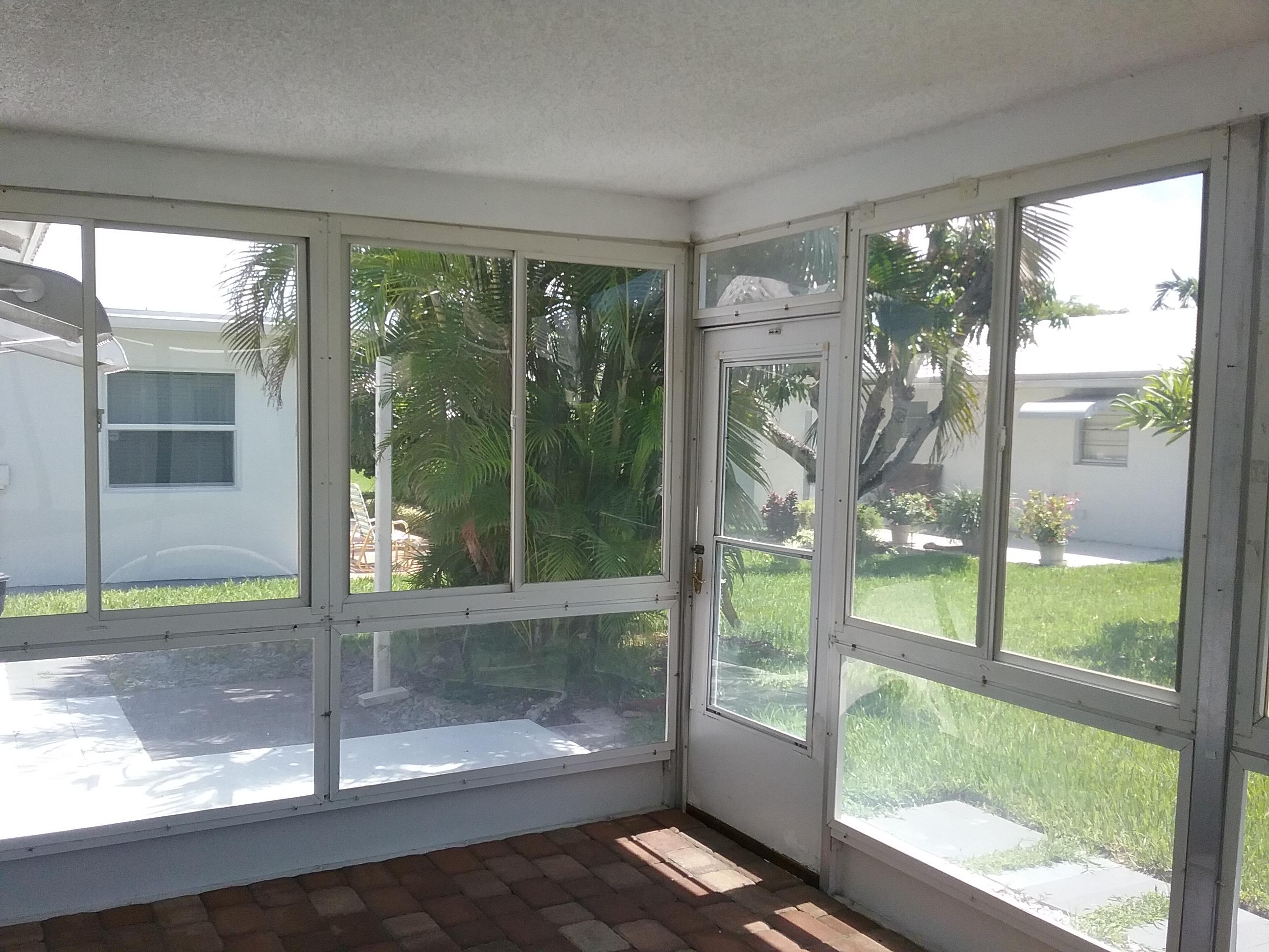 PALM BEACH LEISUREVILLE SEC 9 - Residential Lease