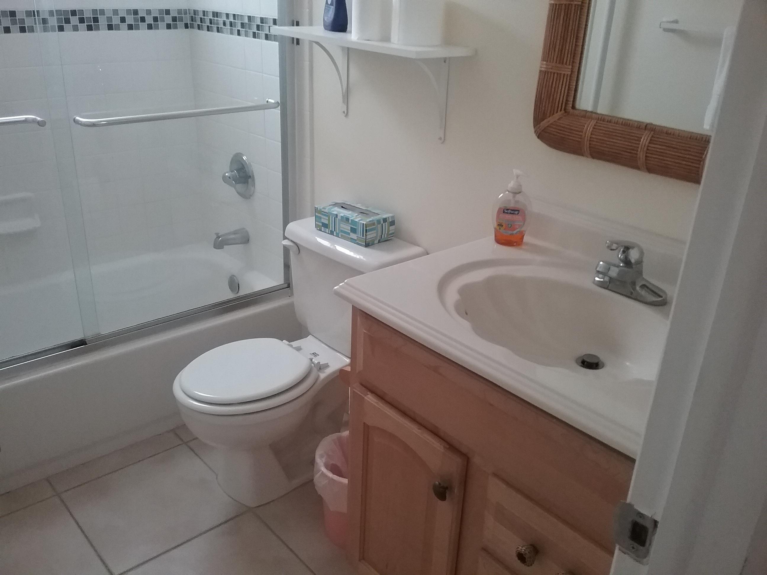 PALM BEACH LEISUREVILLE SEC 9 - Residential Lease