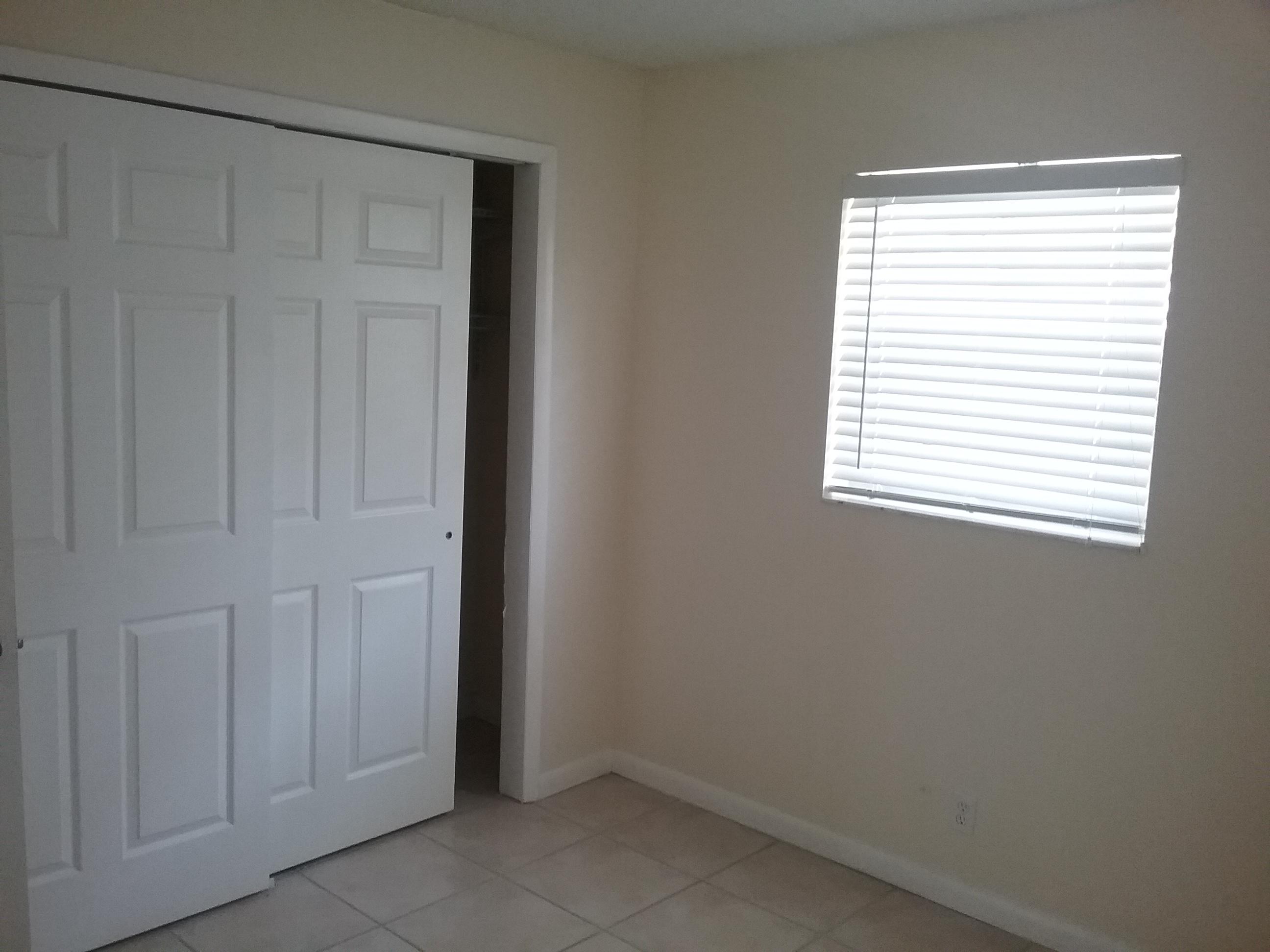 PALM BEACH LEISUREVILLE SEC 9 - Residential Lease