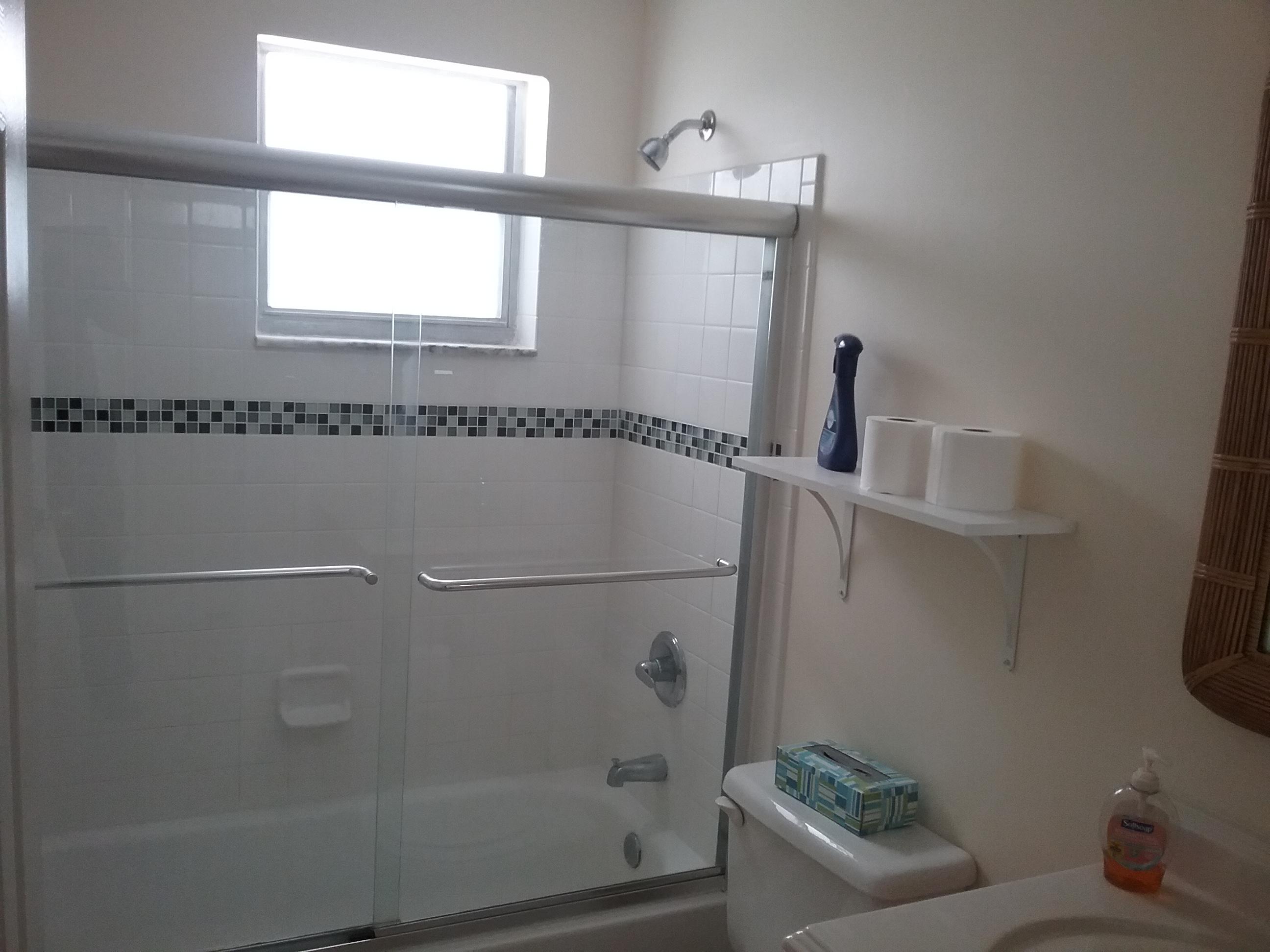 PALM BEACH LEISUREVILLE SEC 9 - Residential Lease