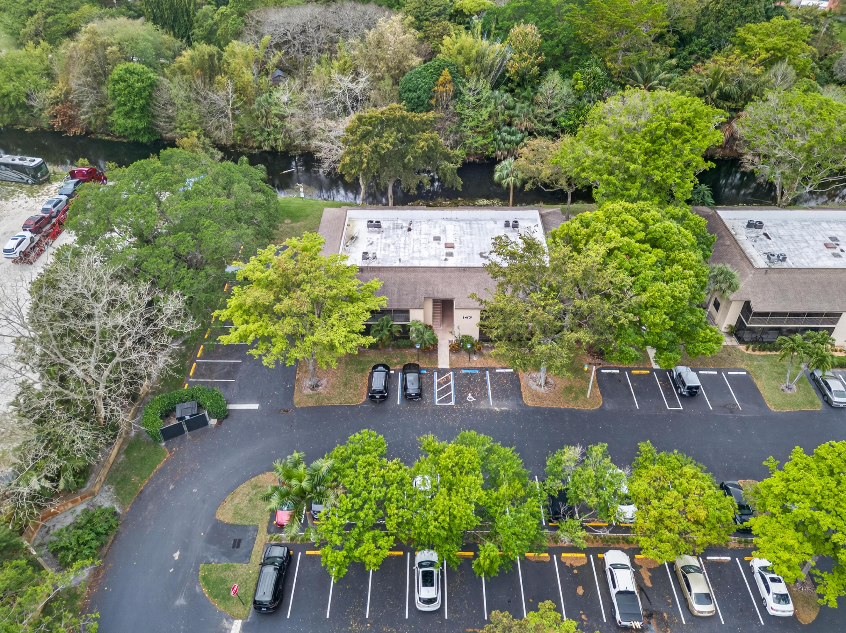 HIDDEN WOODS OF DEER CREEK CONDO - Residential Lease