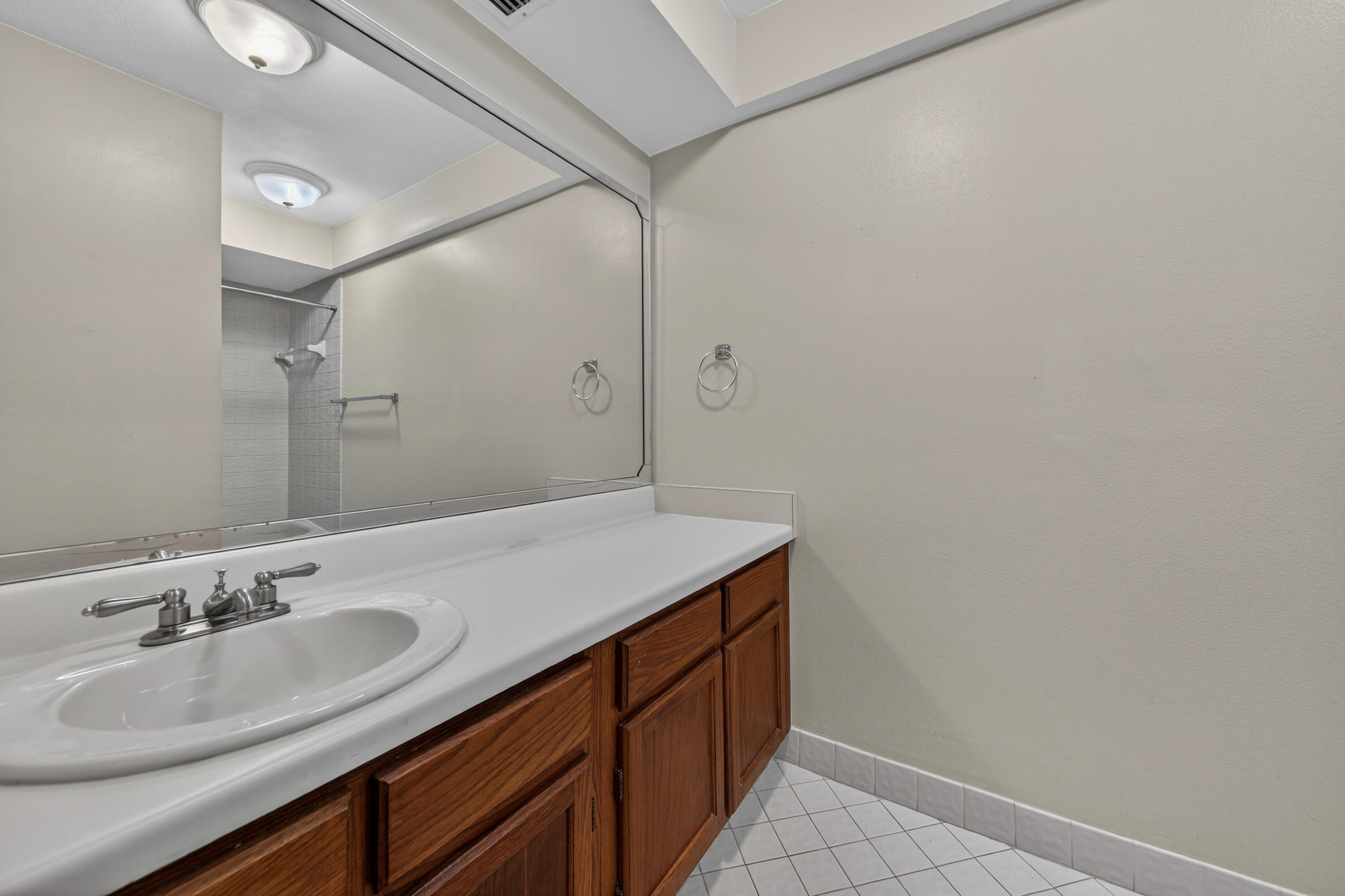 HIDDEN WOODS OF DEER CREEK CONDO - Residential Lease