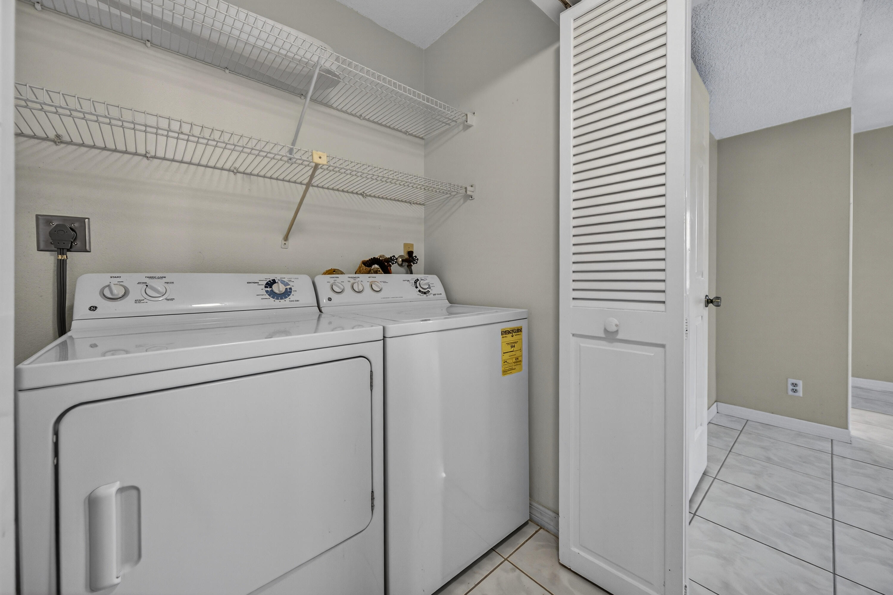 HIDDEN WOODS OF DEER CREEK CONDO - Residential Lease