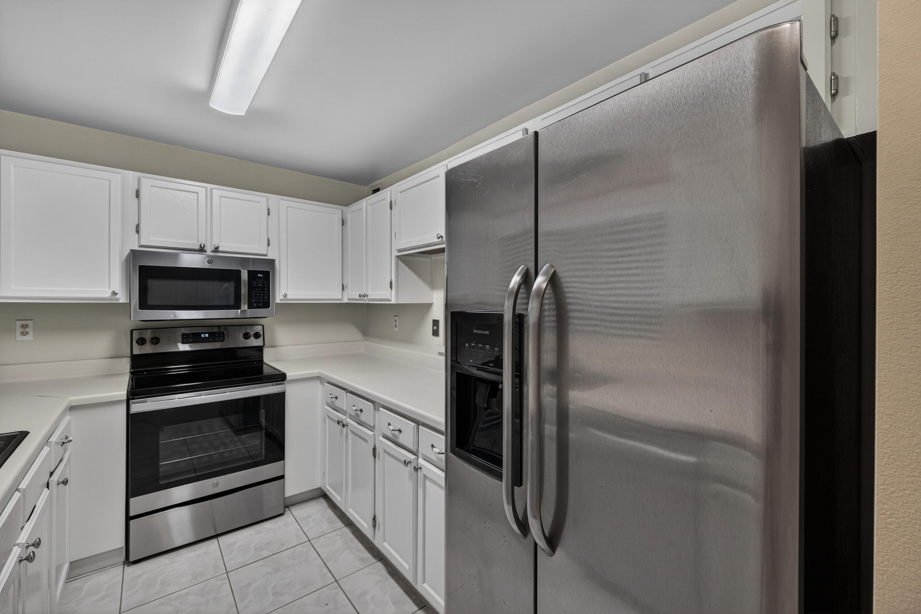 HIDDEN WOODS OF DEER CREEK CONDO - Residential Lease