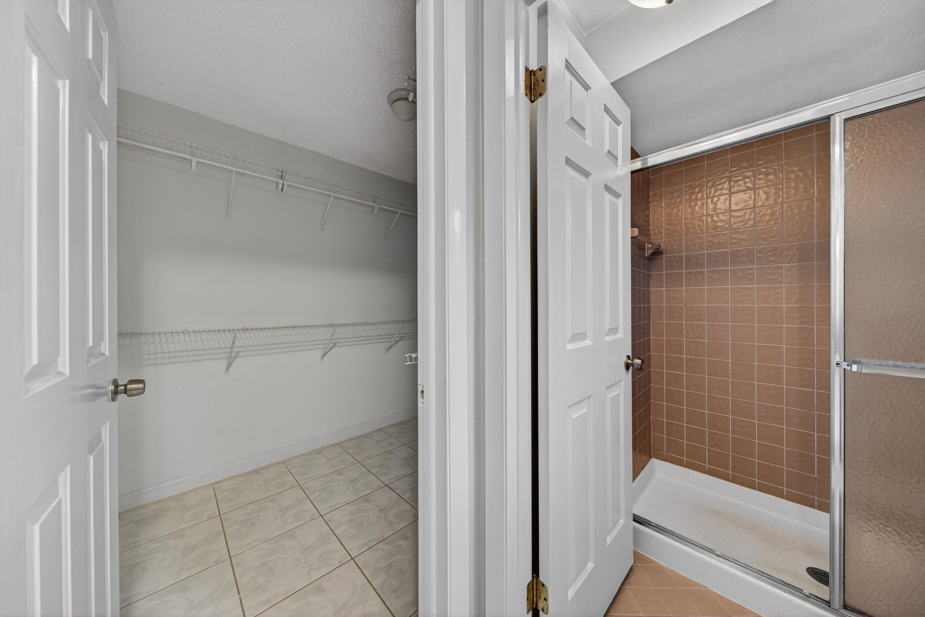 HIDDEN WOODS OF DEER CREEK CONDO - Residential Lease