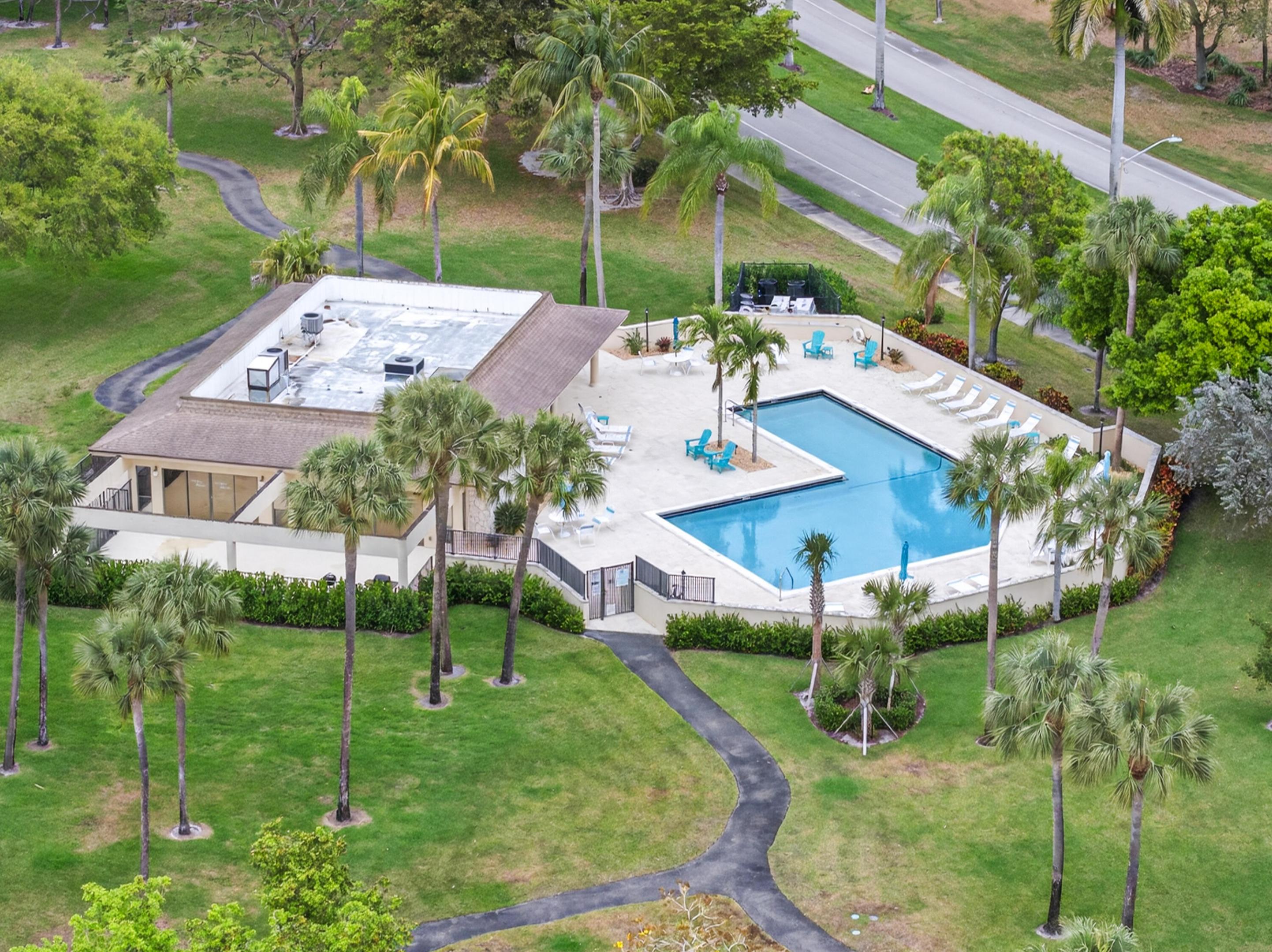 HIDDEN WOODS OF DEER CREEK CONDO - Residential Lease