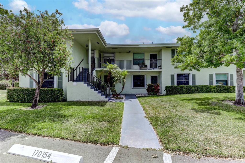 Photo of 1701 Sabal Ridge Circle #A, Palm Beach Gardens, FL 33418 (MLS # R10721880)