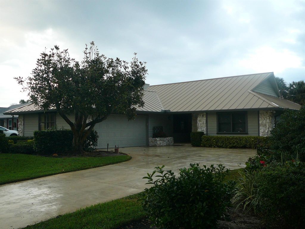 Photo of 4336 Gator Trace Circle, Fort Pierce, FL 34982 (MLS # R10940866)