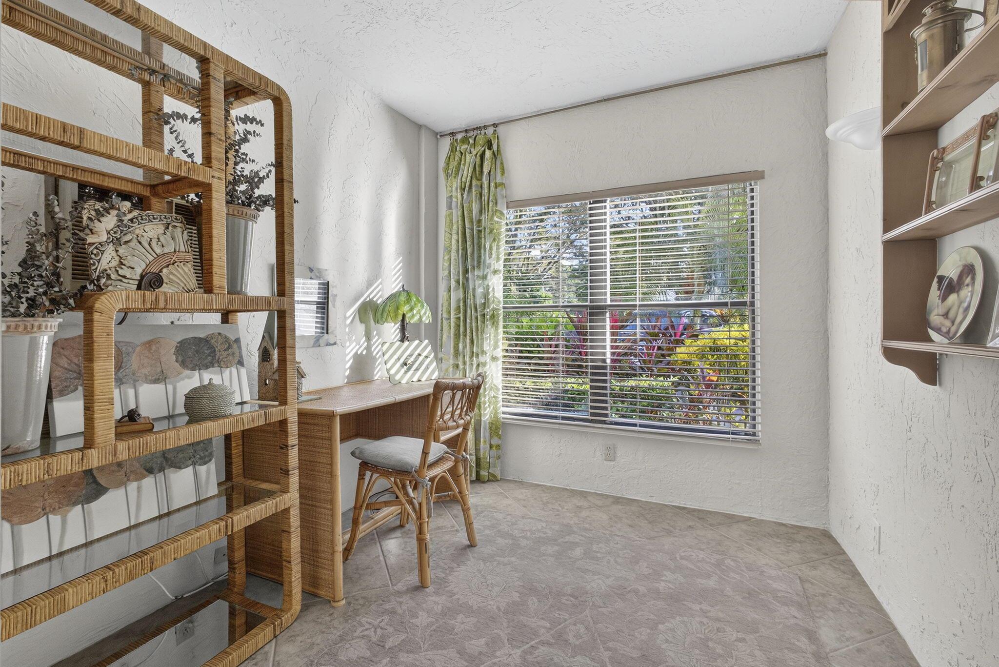 GOLF COTTAGES 2 CONDO - Residential