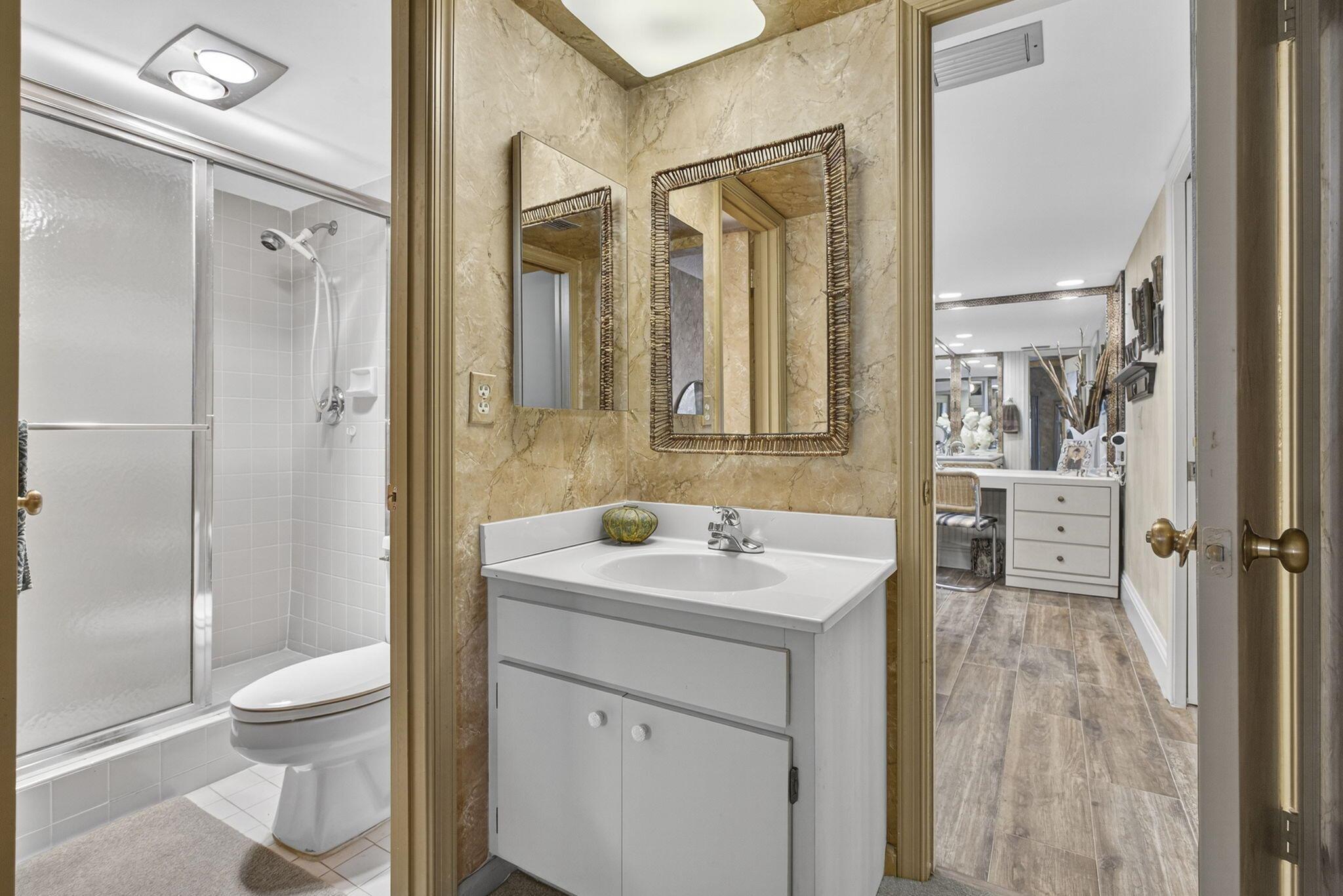 GOLF COTTAGES 2 CONDO - Residential