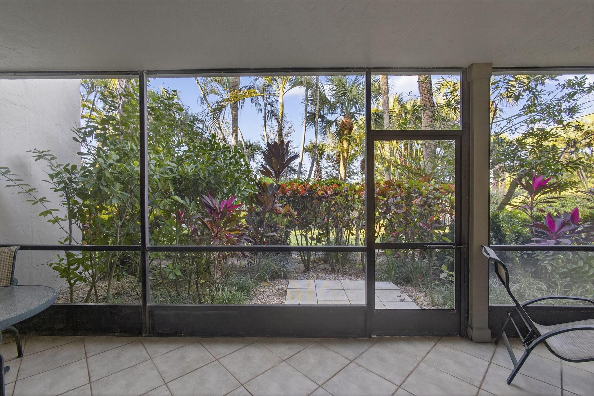 GOLF COTTAGES 2 CONDO - Residential