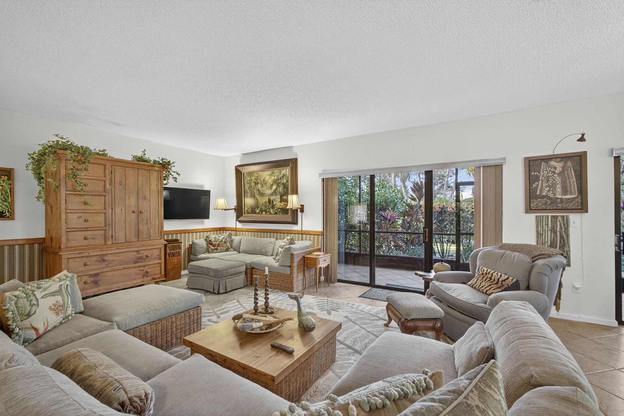 GOLF COTTAGES 2 CONDO - Residential