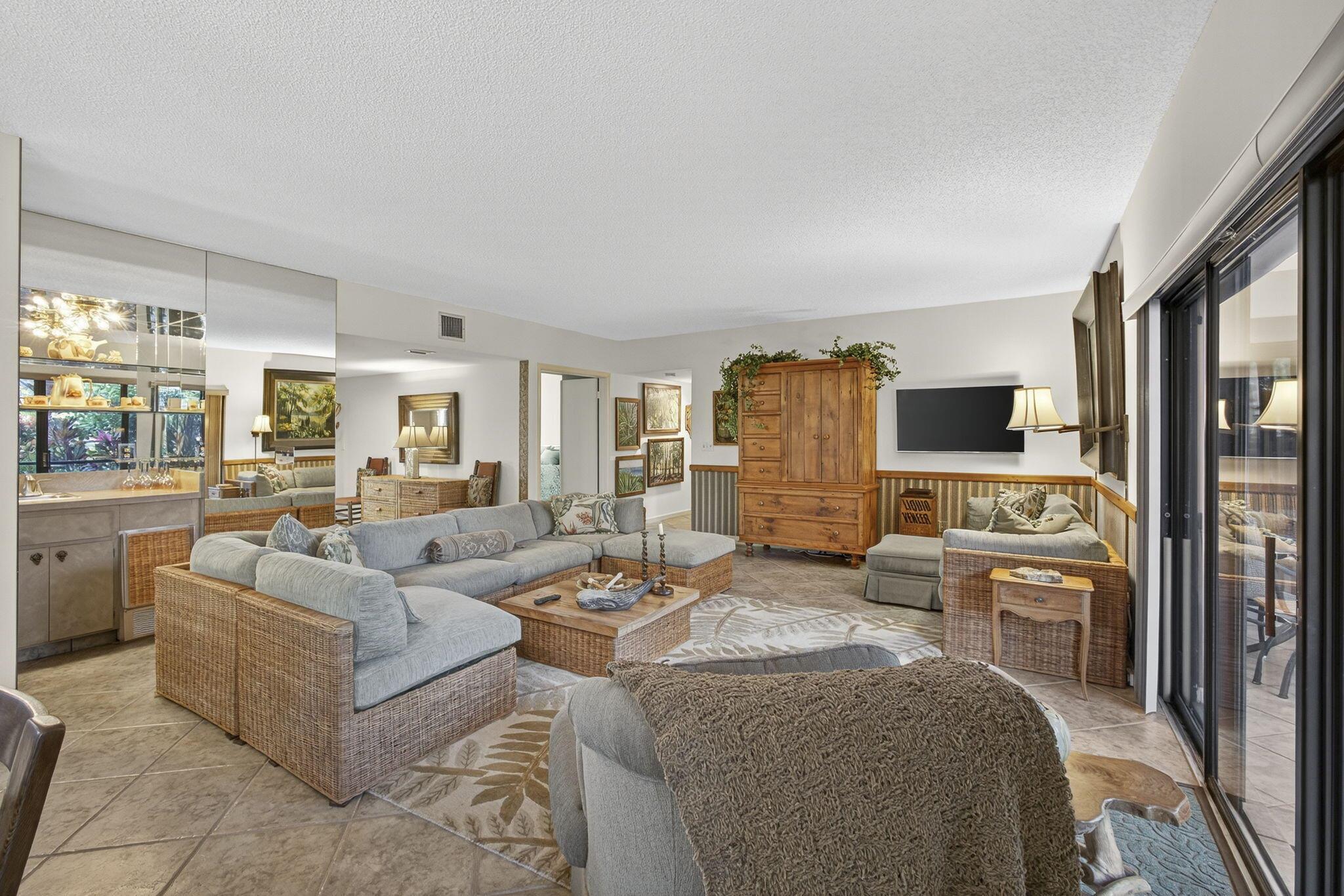 GOLF COTTAGES 2 CONDO - Residential