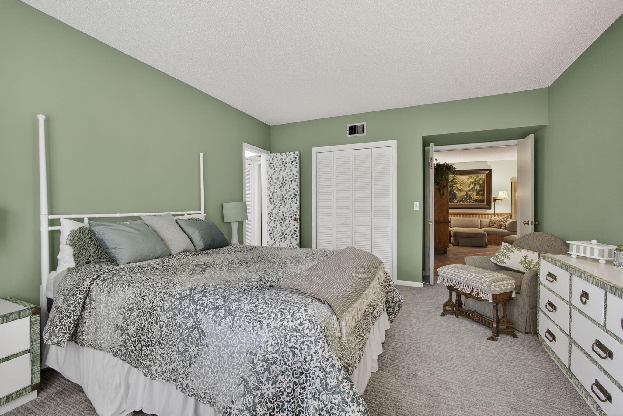 GOLF COTTAGES 2 CONDO - Residential