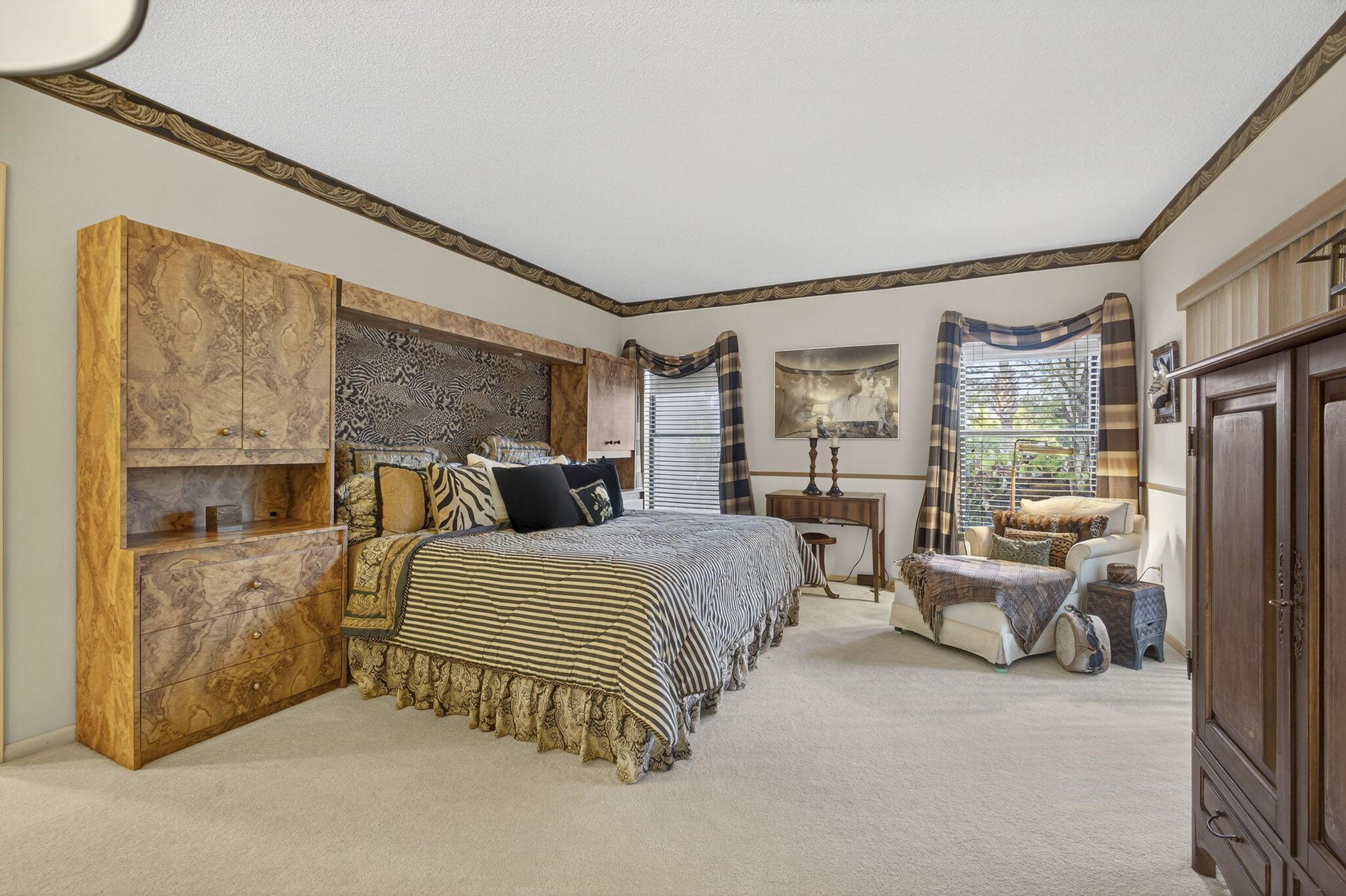 GOLF COTTAGES 2 CONDO - Residential