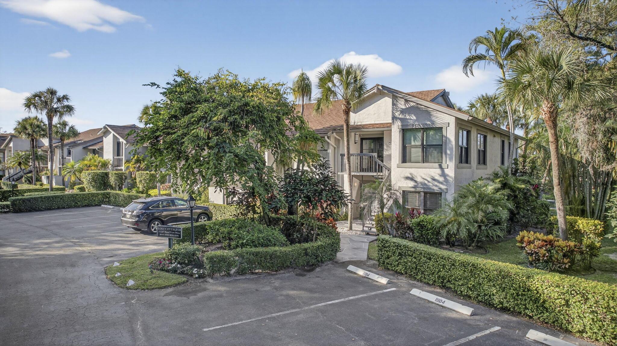 GOLF COTTAGES 2 CONDO - Residential