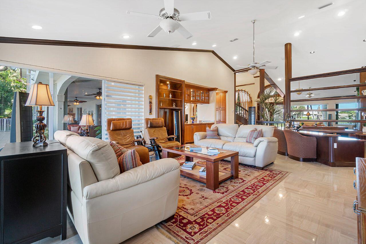 WOODFIELD HUNT CLUB II - Residential Lease