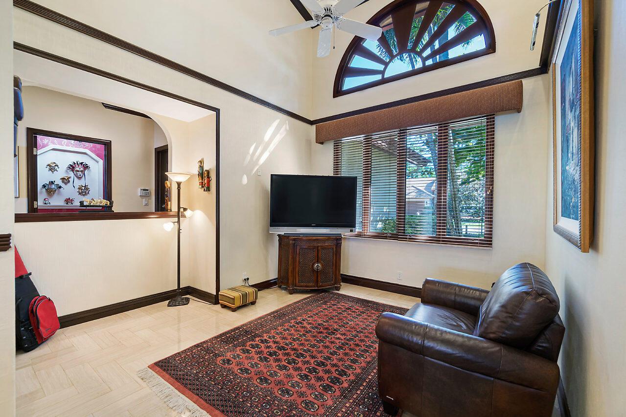 WOODFIELD HUNT CLUB II - Residential Lease