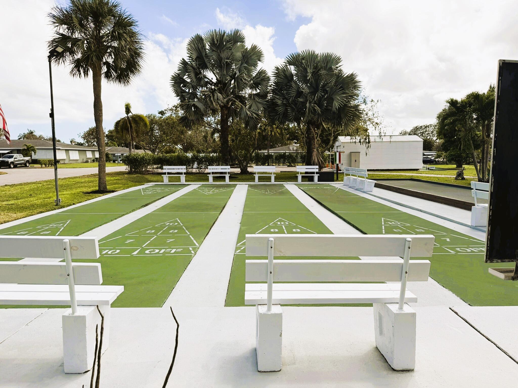 HIGH POINT OF DELRAY BEACH COND SEC III - Residential