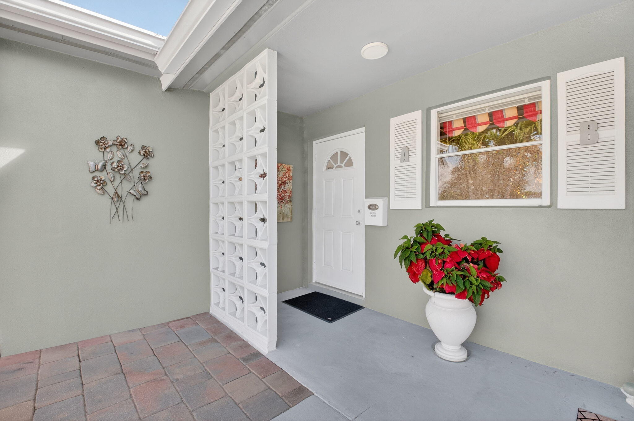 HIGH POINT OF DELRAY BEACH COND SEC III - Residential