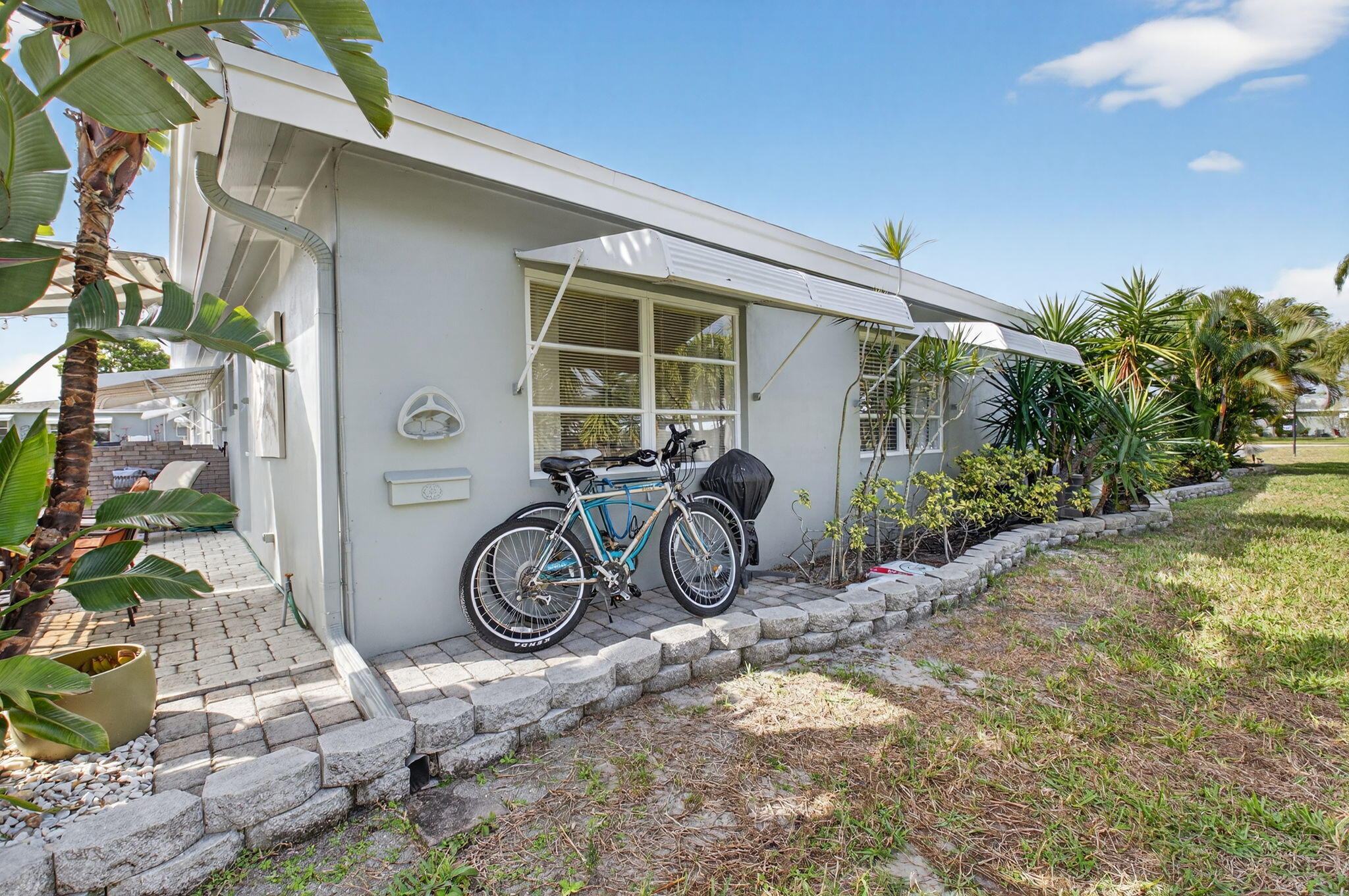 HIGH POINT OF DELRAY BEACH COND SEC III - Residential