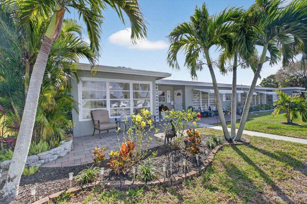 Photo of 787 High Point Drive West, Unit A, Delray Beach, FL 33445 (MLS # R11169071)