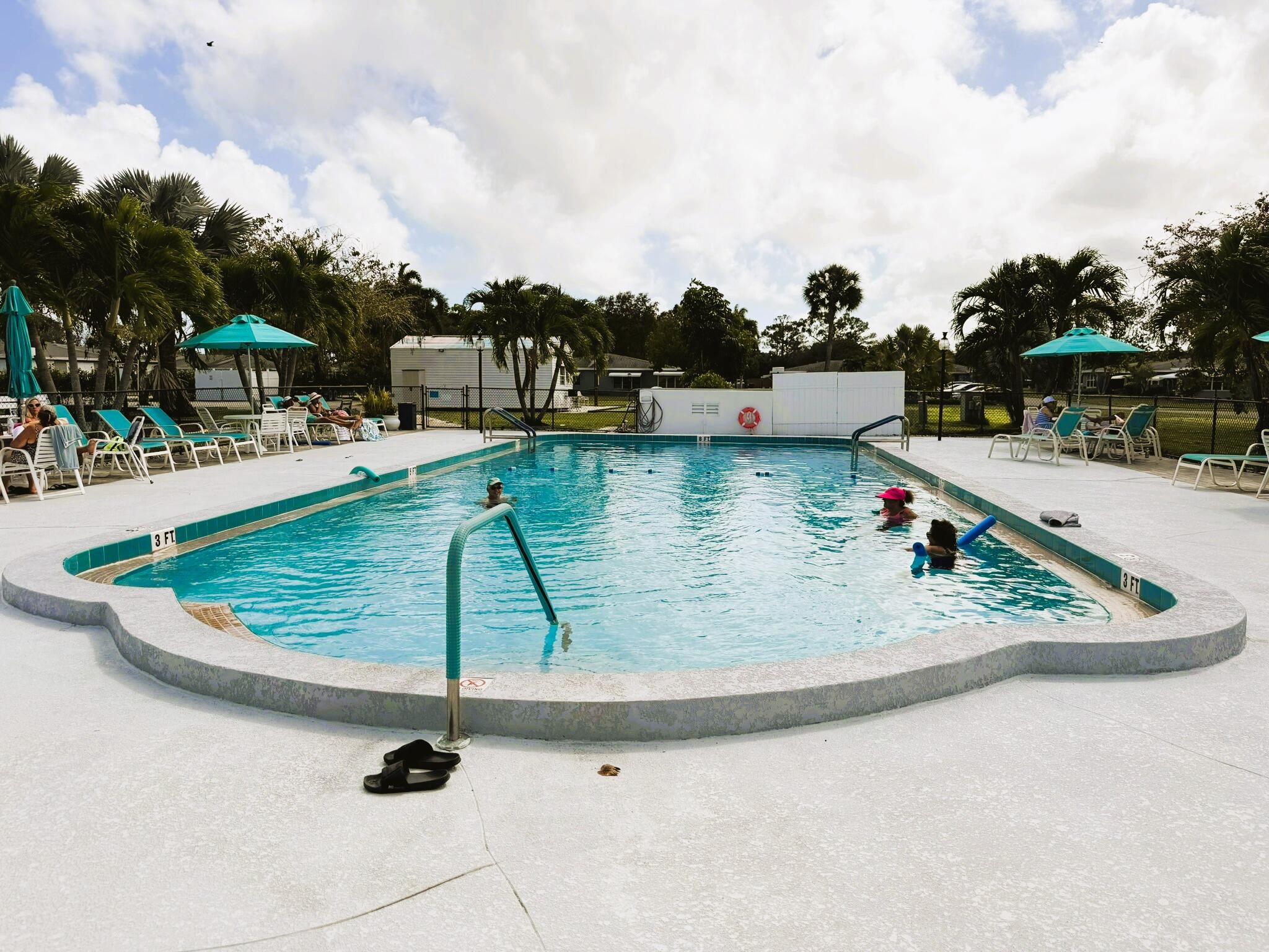 HIGH POINT OF DELRAY BEACH COND SEC III - Residential