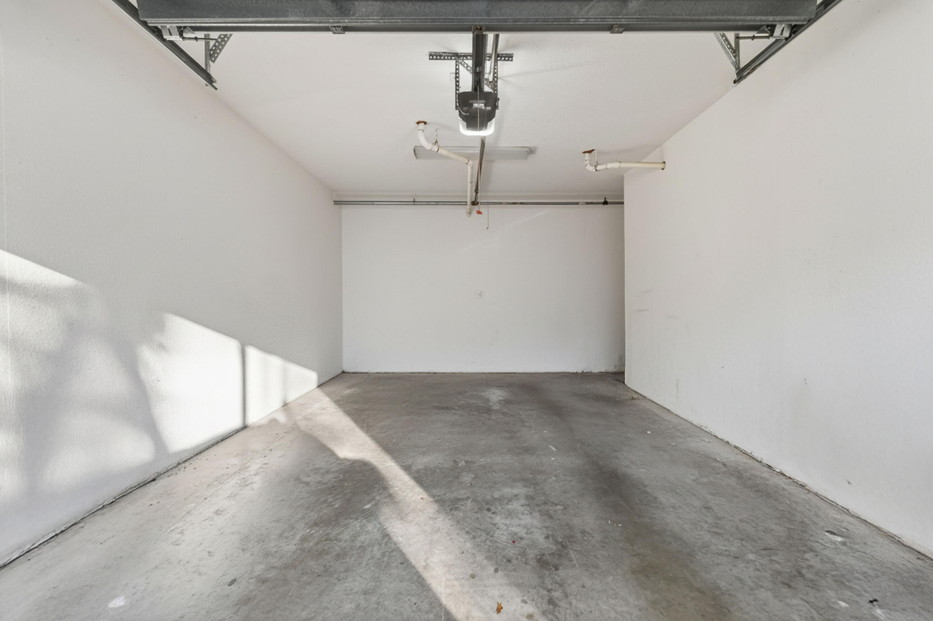 SOMERSET AT ABACOA CONDO - Residential Lease