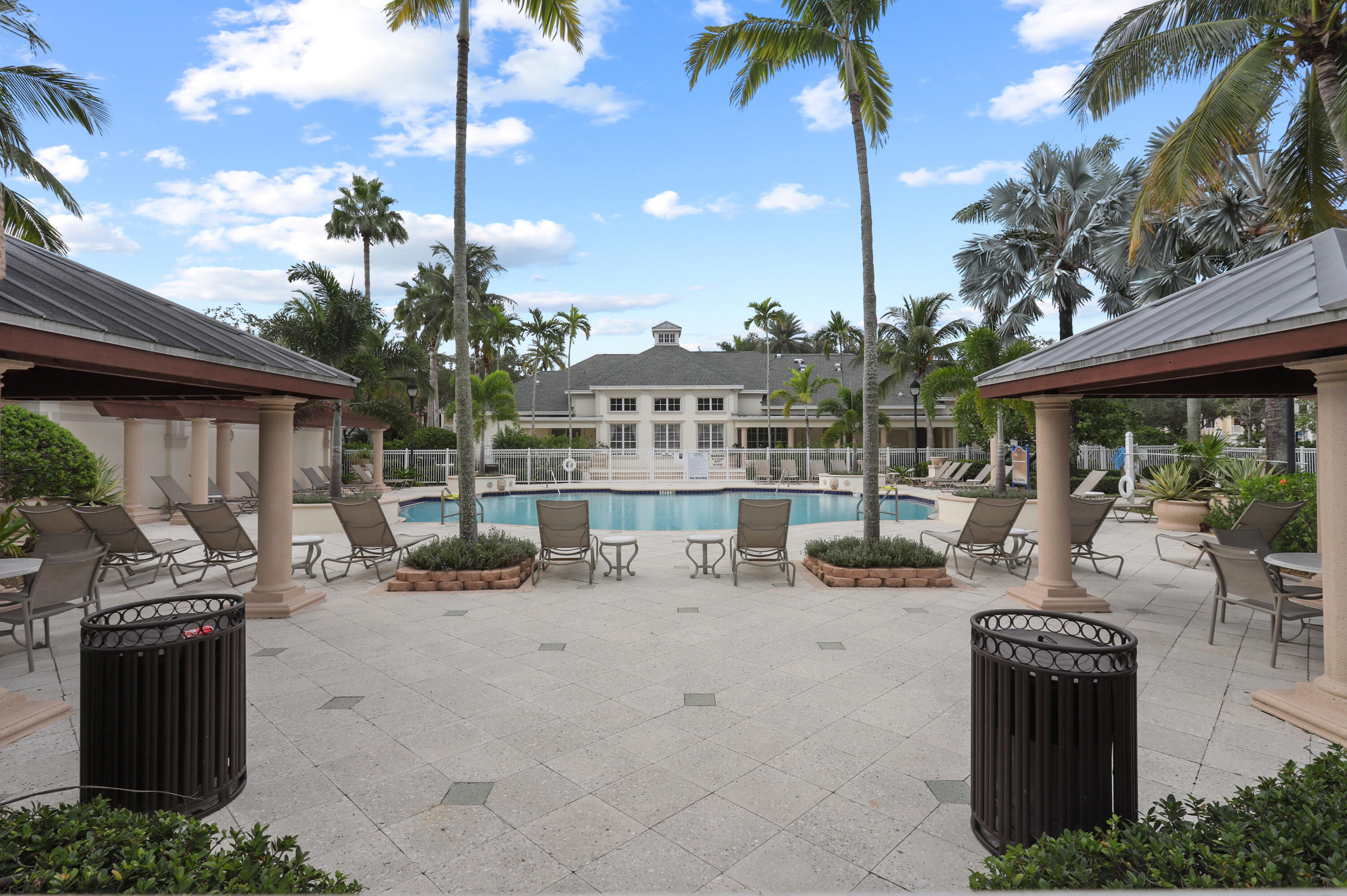 SOMERSET AT ABACOA CONDO - Residential Lease