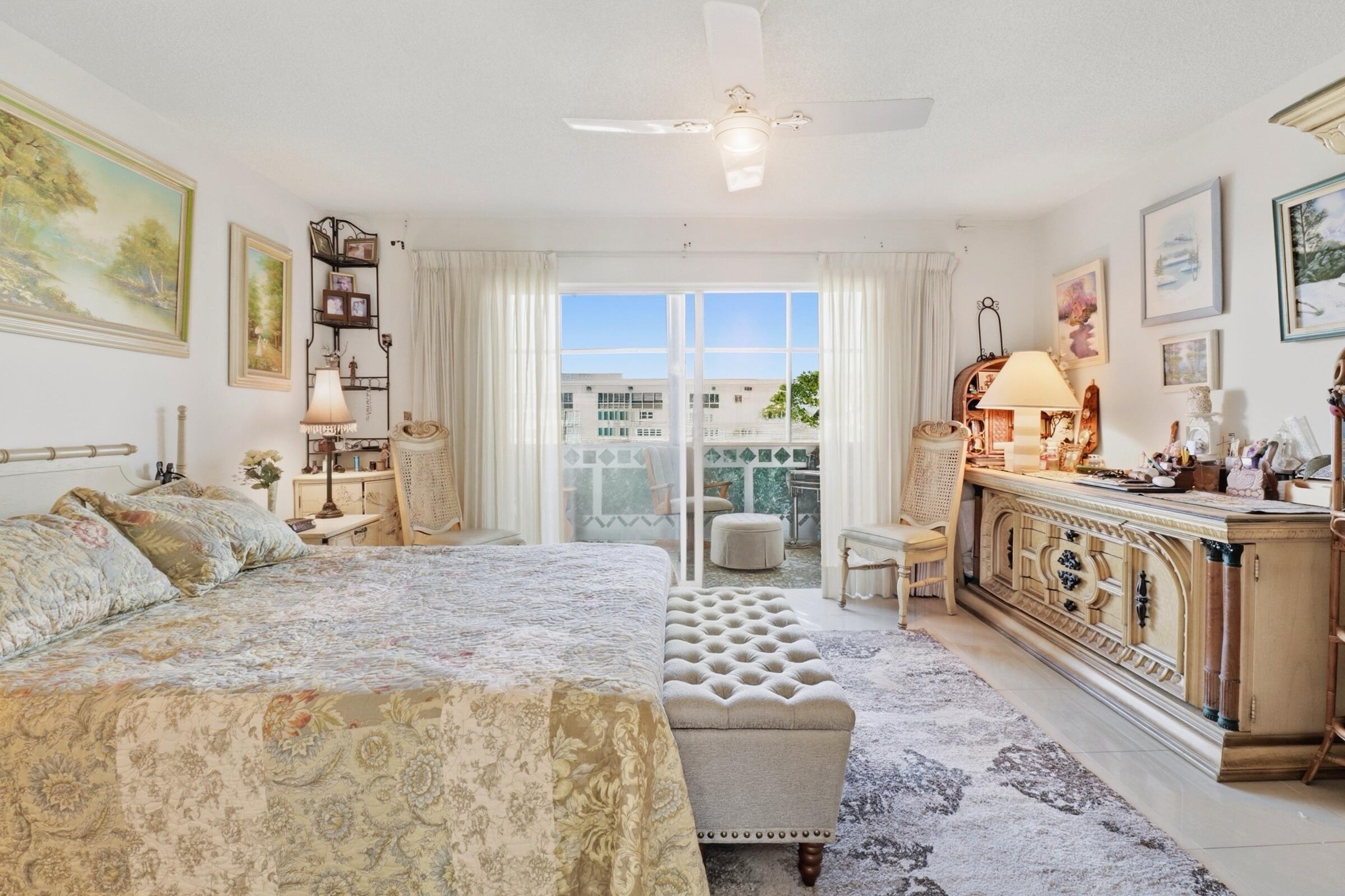 CENTURY VILLAGE - WELLINGTON CONDOS - Residential