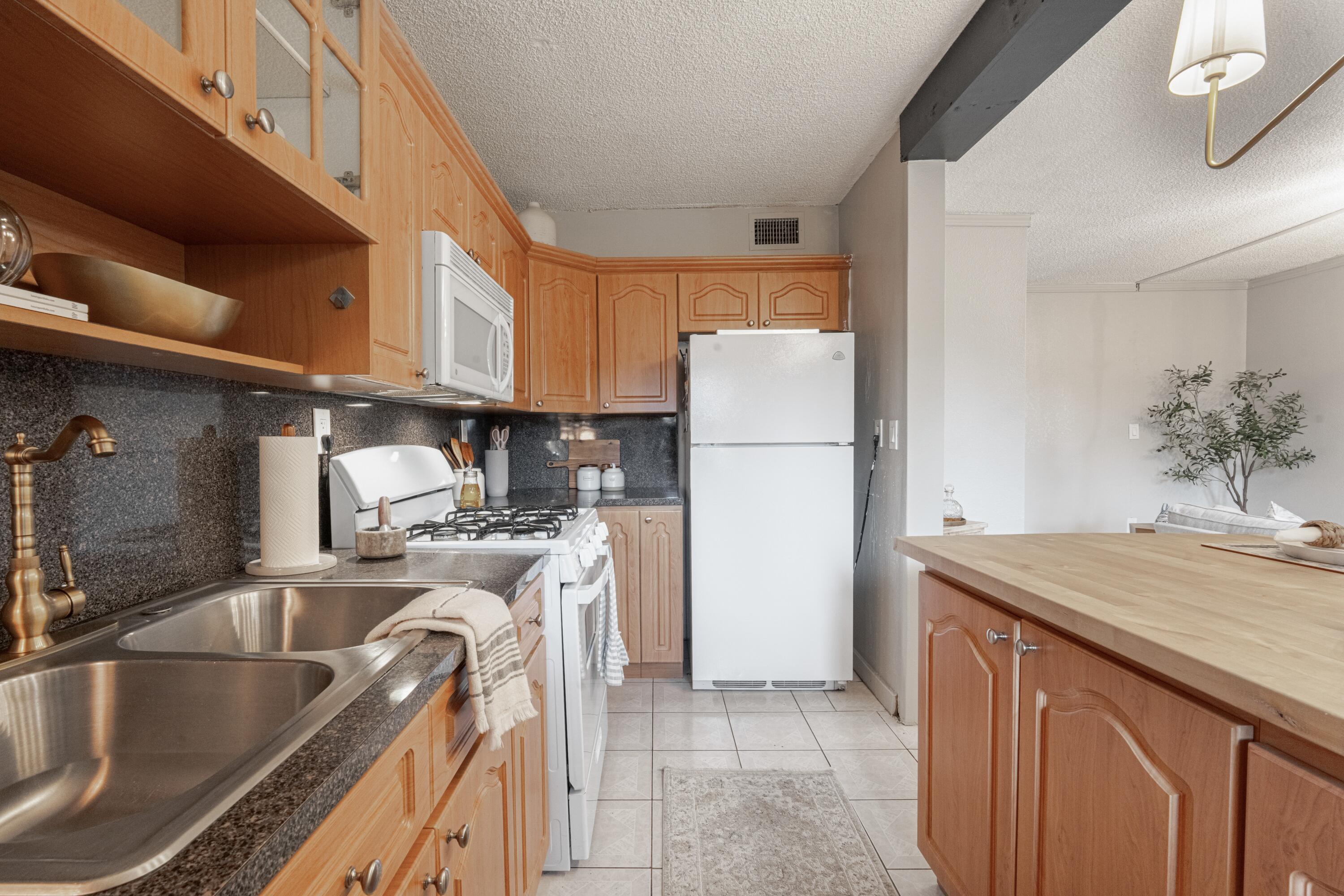 RO-MONT SOUTH CONDO MNPQ - Residential