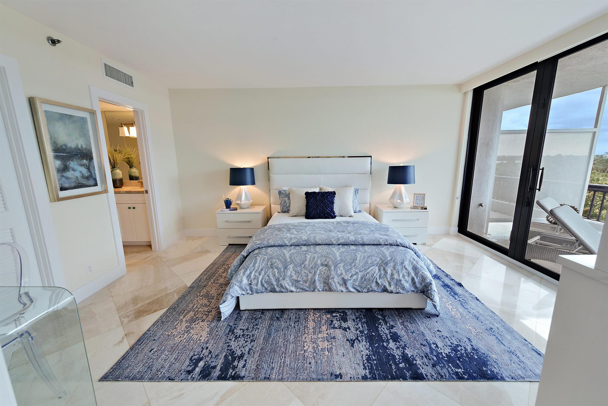 BEACH POINT CONDO - Residential