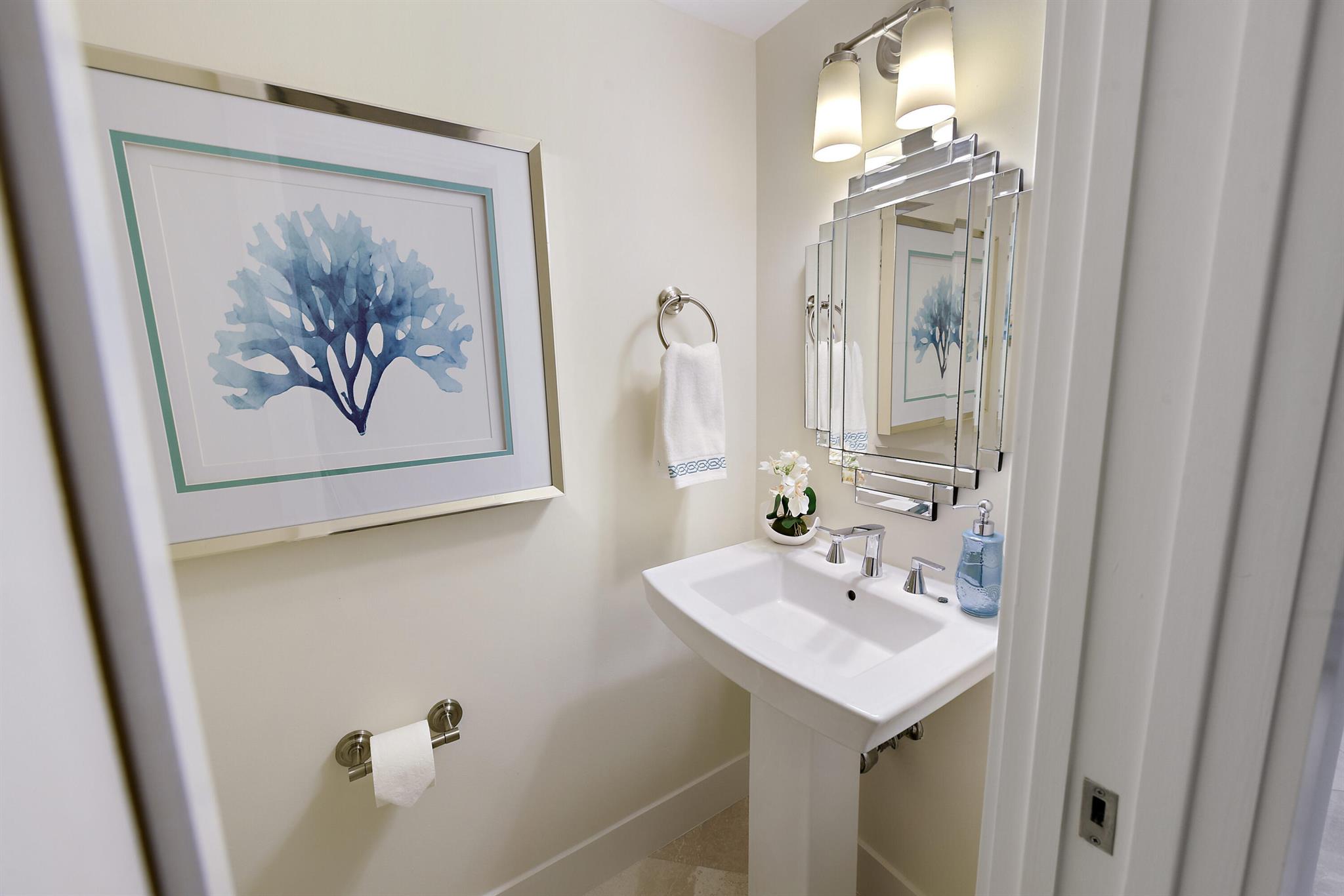 BEACH POINT CONDO - Residential