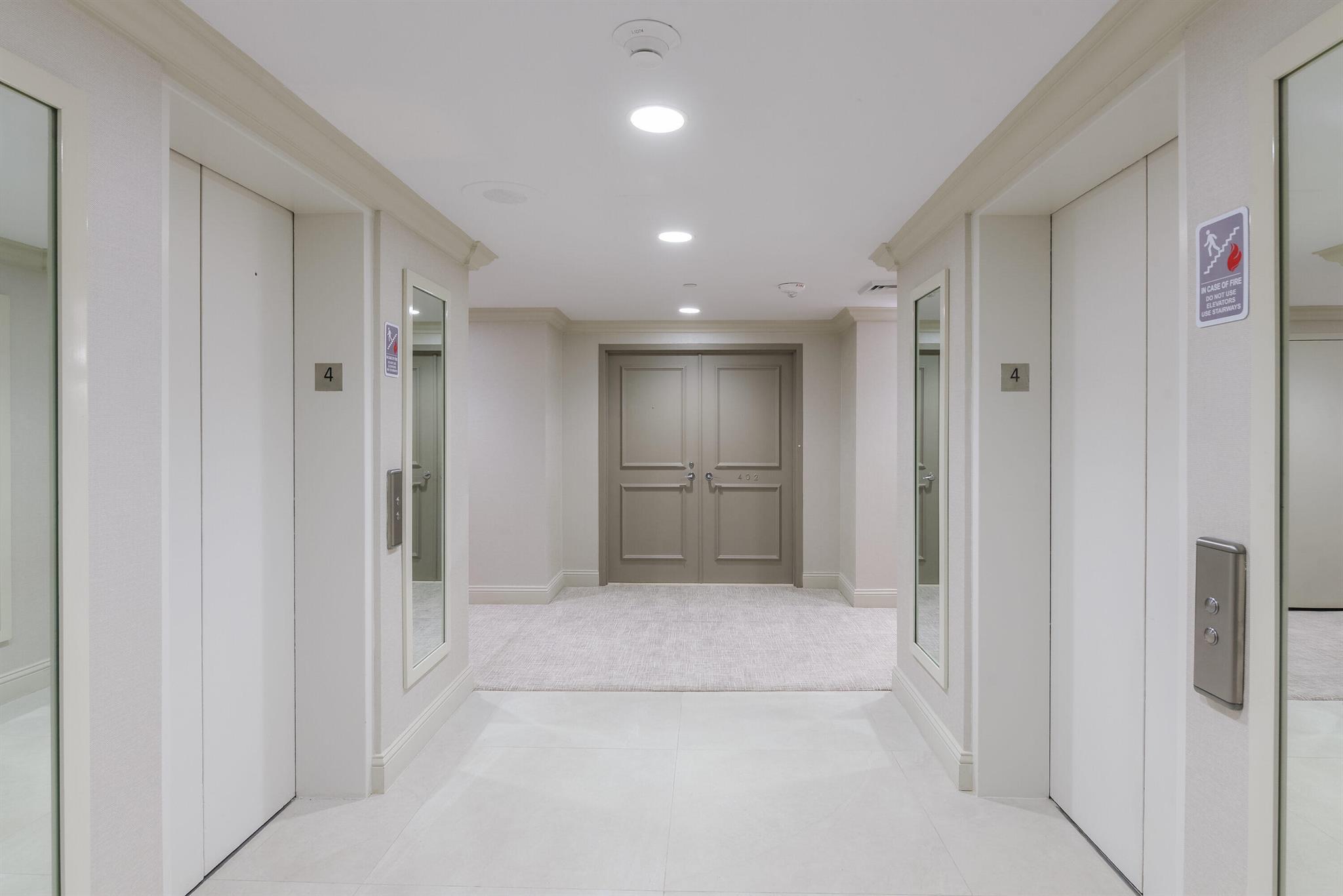 BEACH POINT CONDO - Residential