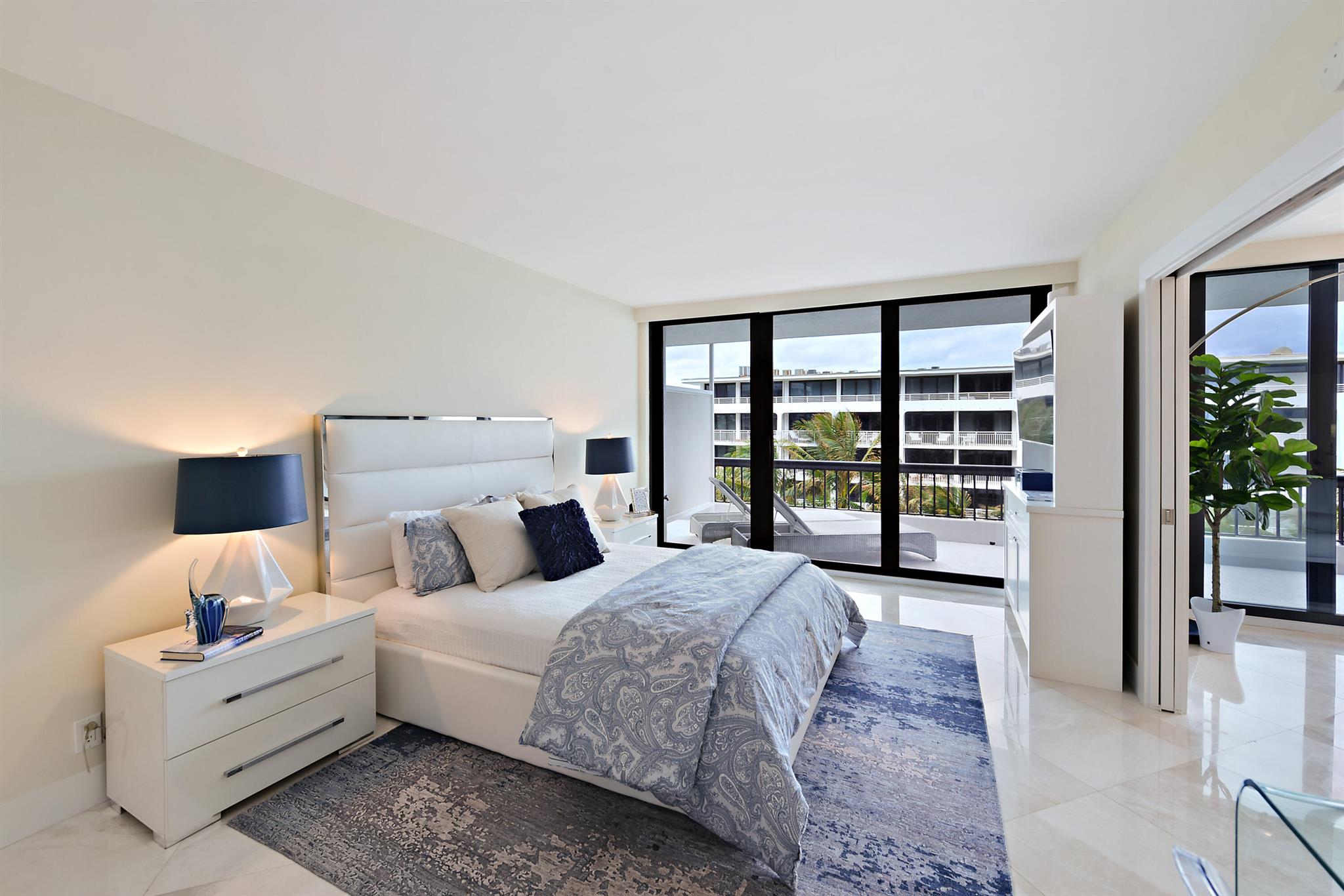 BEACH POINT CONDO - Residential