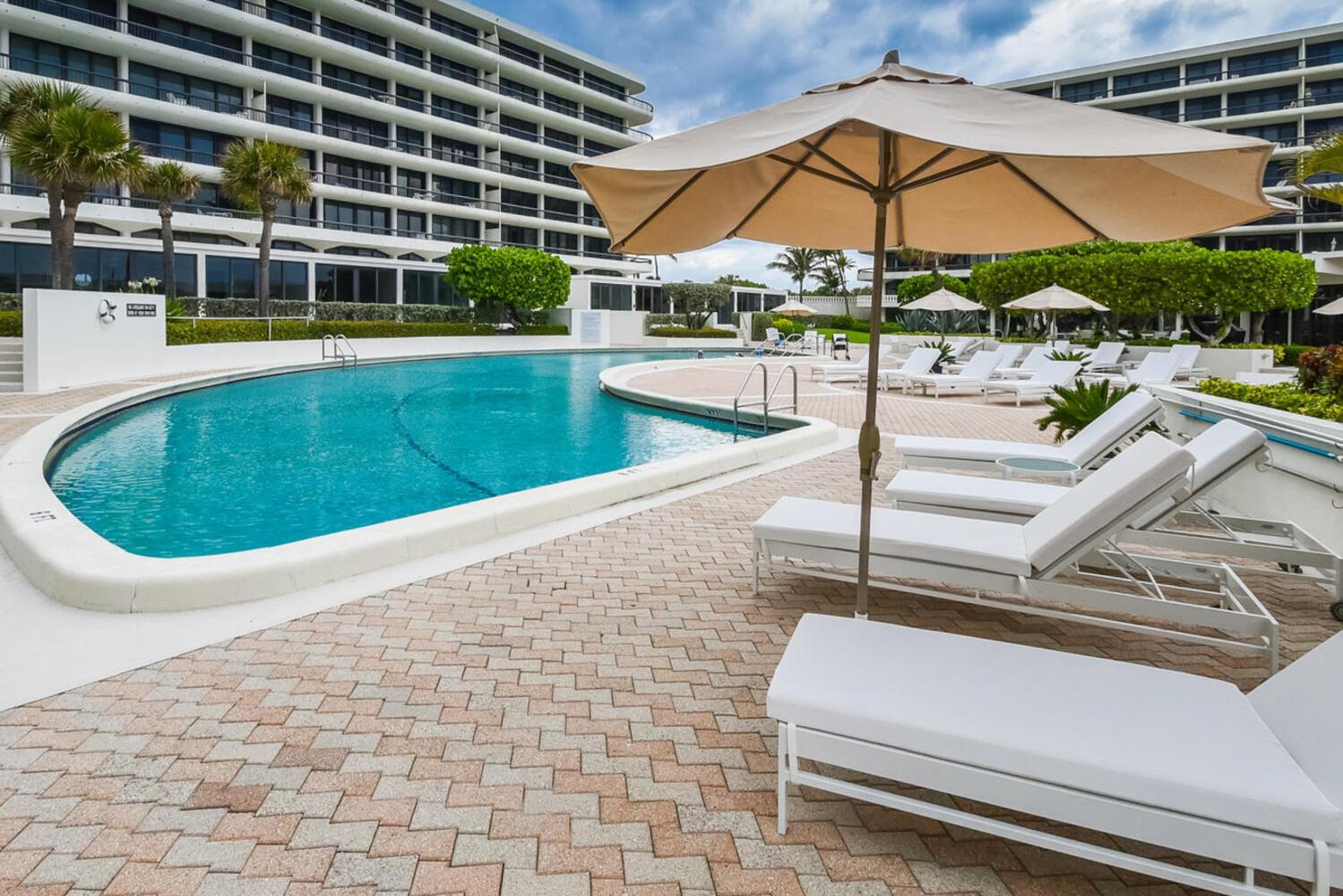 BEACH POINT CONDO - Residential