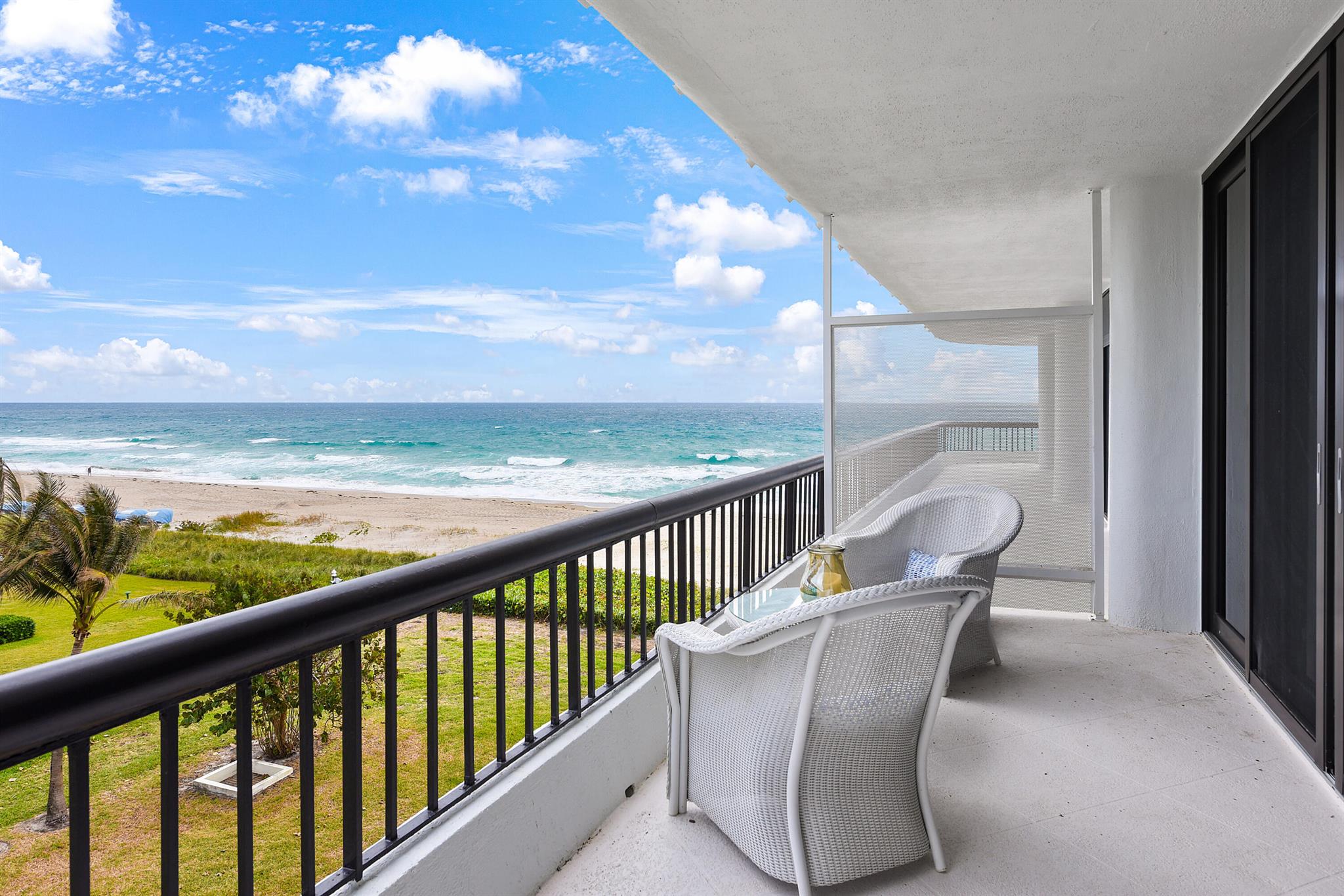 BEACH POINT CONDO - Residential