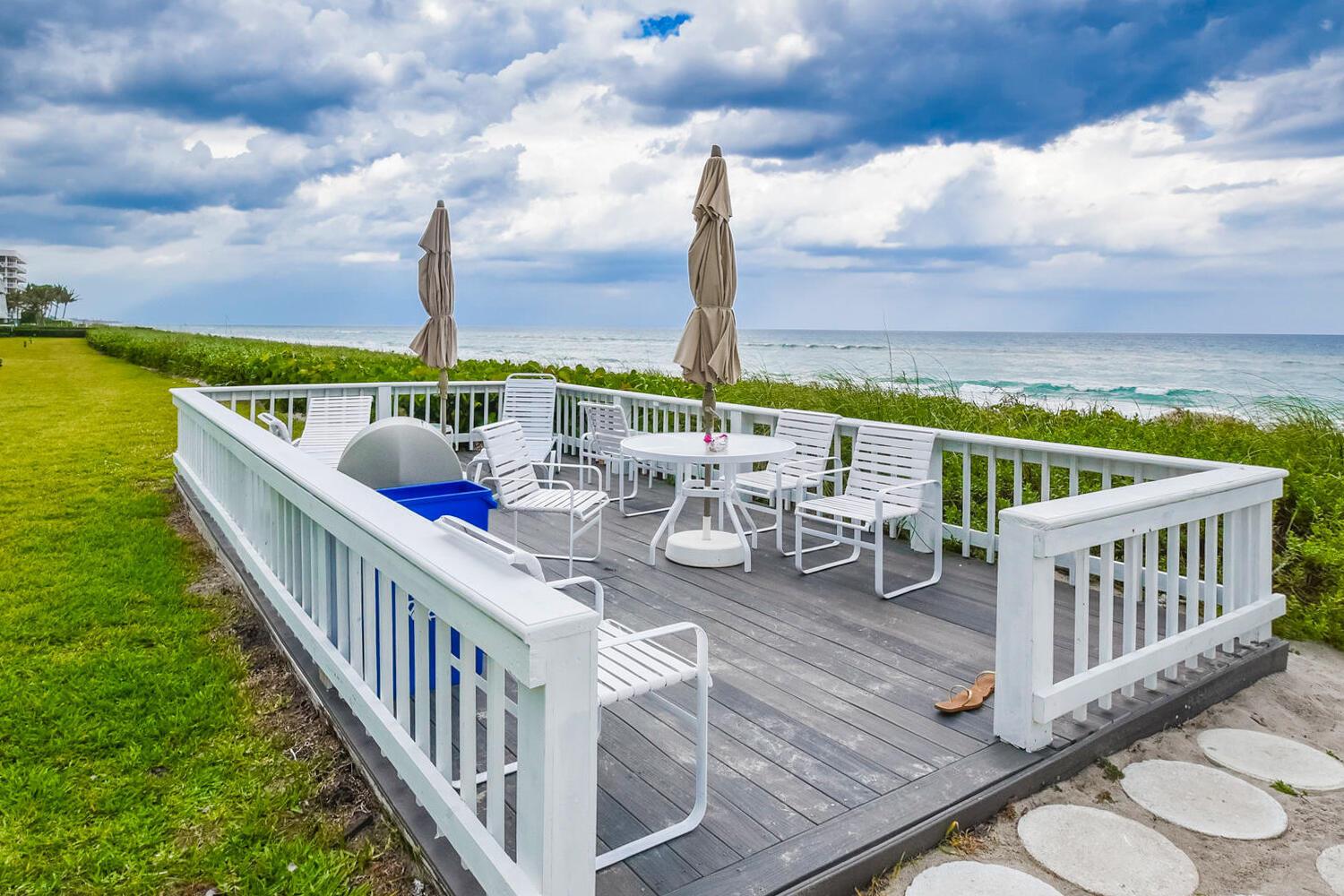 BEACH POINT CONDO - Residential