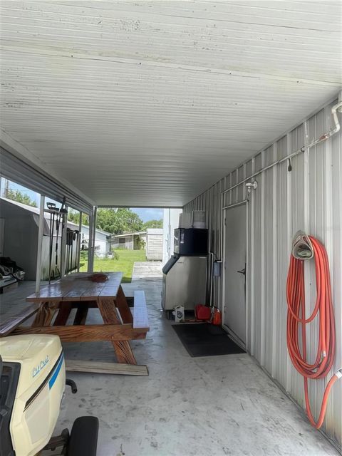 A home in Okeechobee