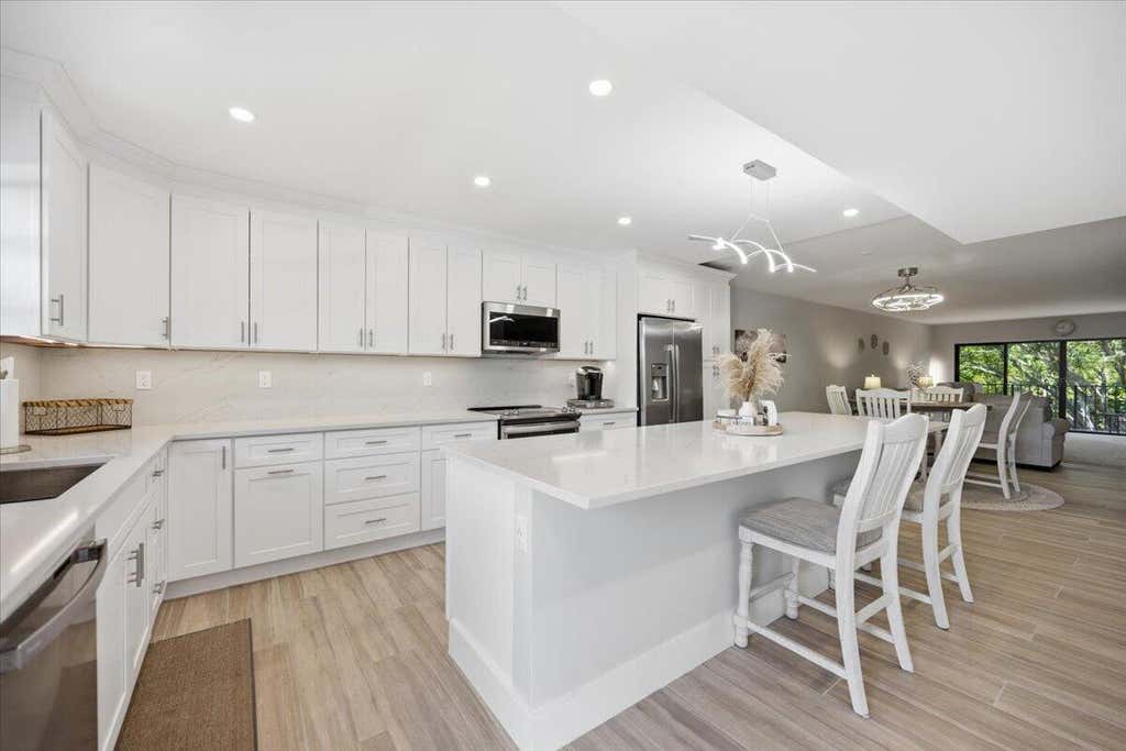 Photo of 300 N Highway A1a #304d, Jupiter, FL 33477 (MLS # B26054899)