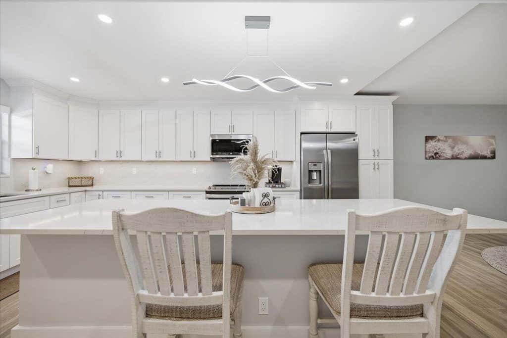 Photo of 300 N Highway A1a #304d, Jupiter, FL 33477 (MLS # B26054899)