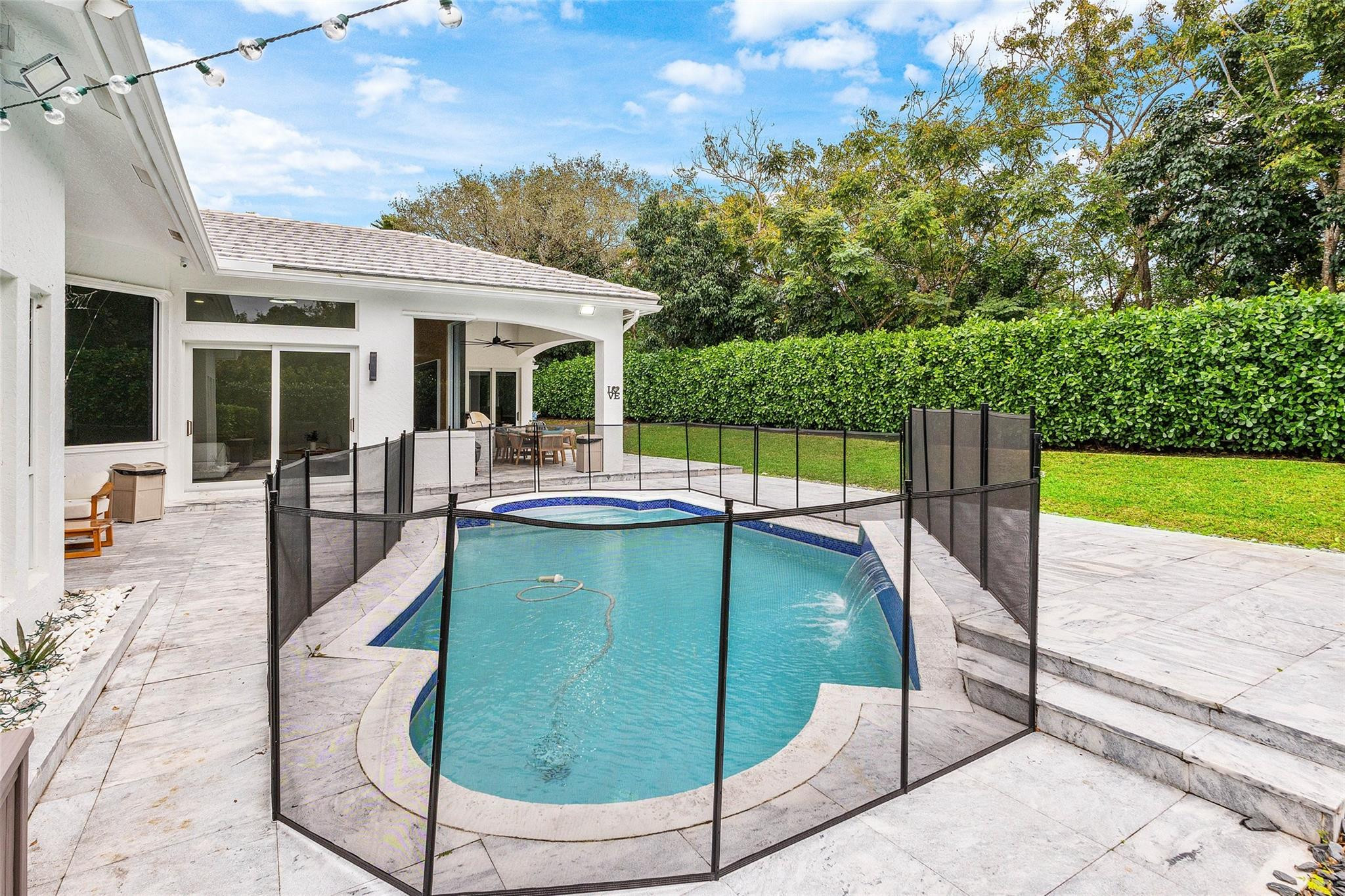 TALL PINES - Residential