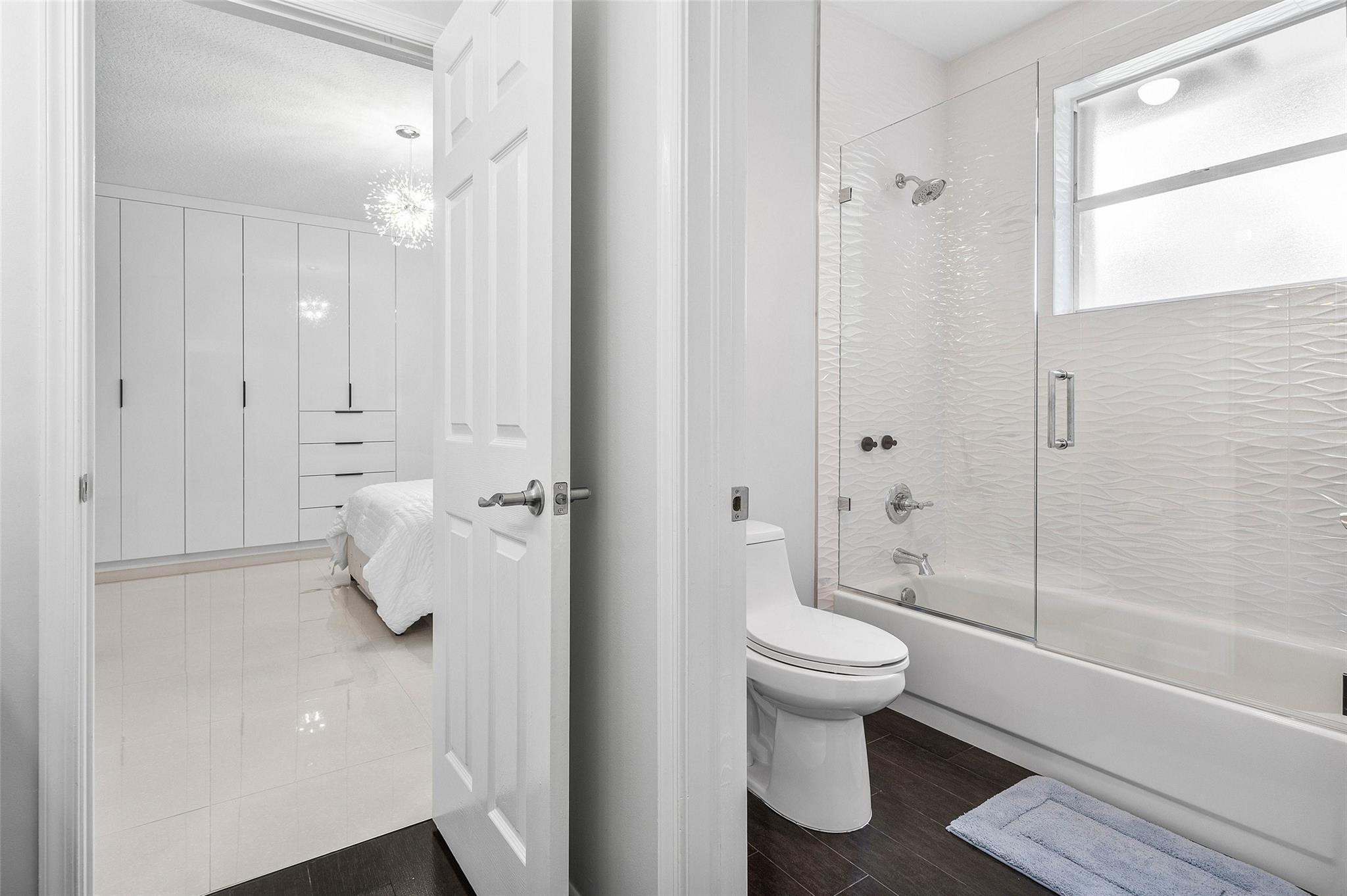 TALL PINES - Residential