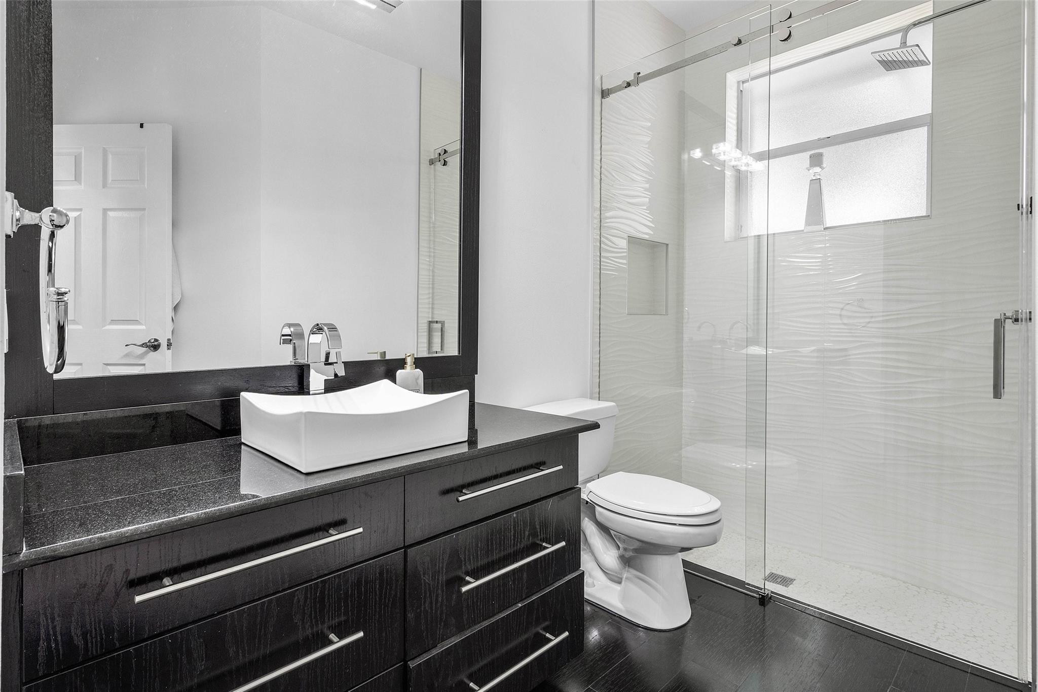 TALL PINES - Residential