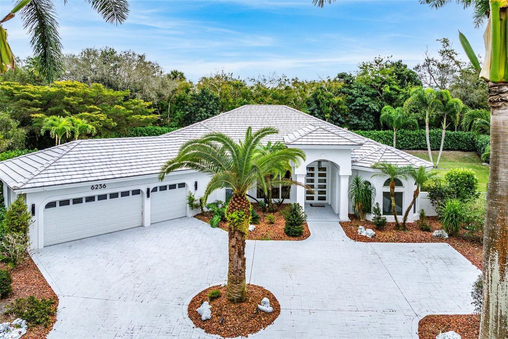 Photo of 6236 NW 82nd Avenue, Parkland, FL 33067 (MLS # F10549253)